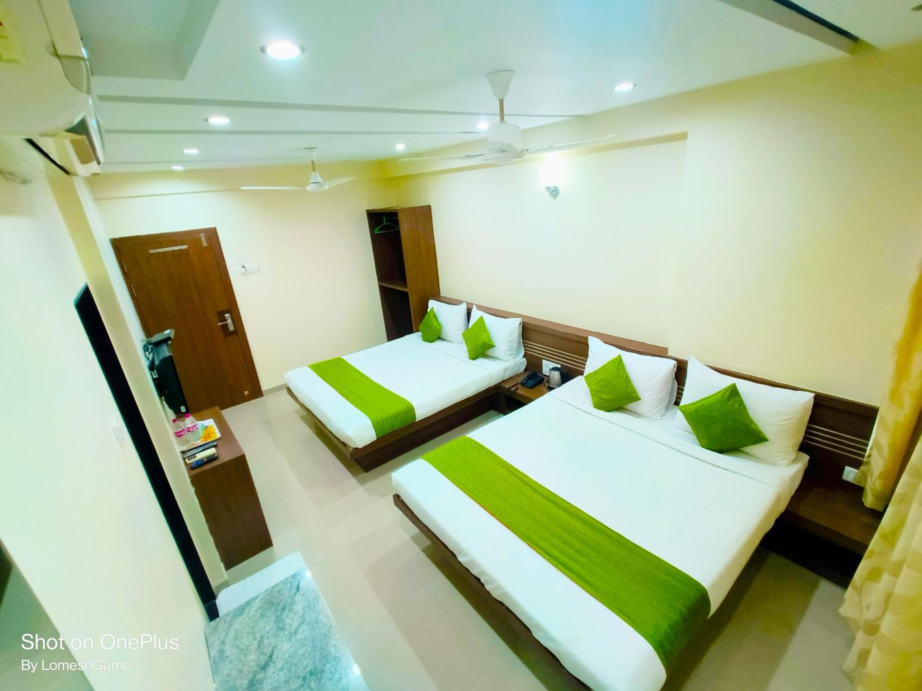 Family Room - Photo 17