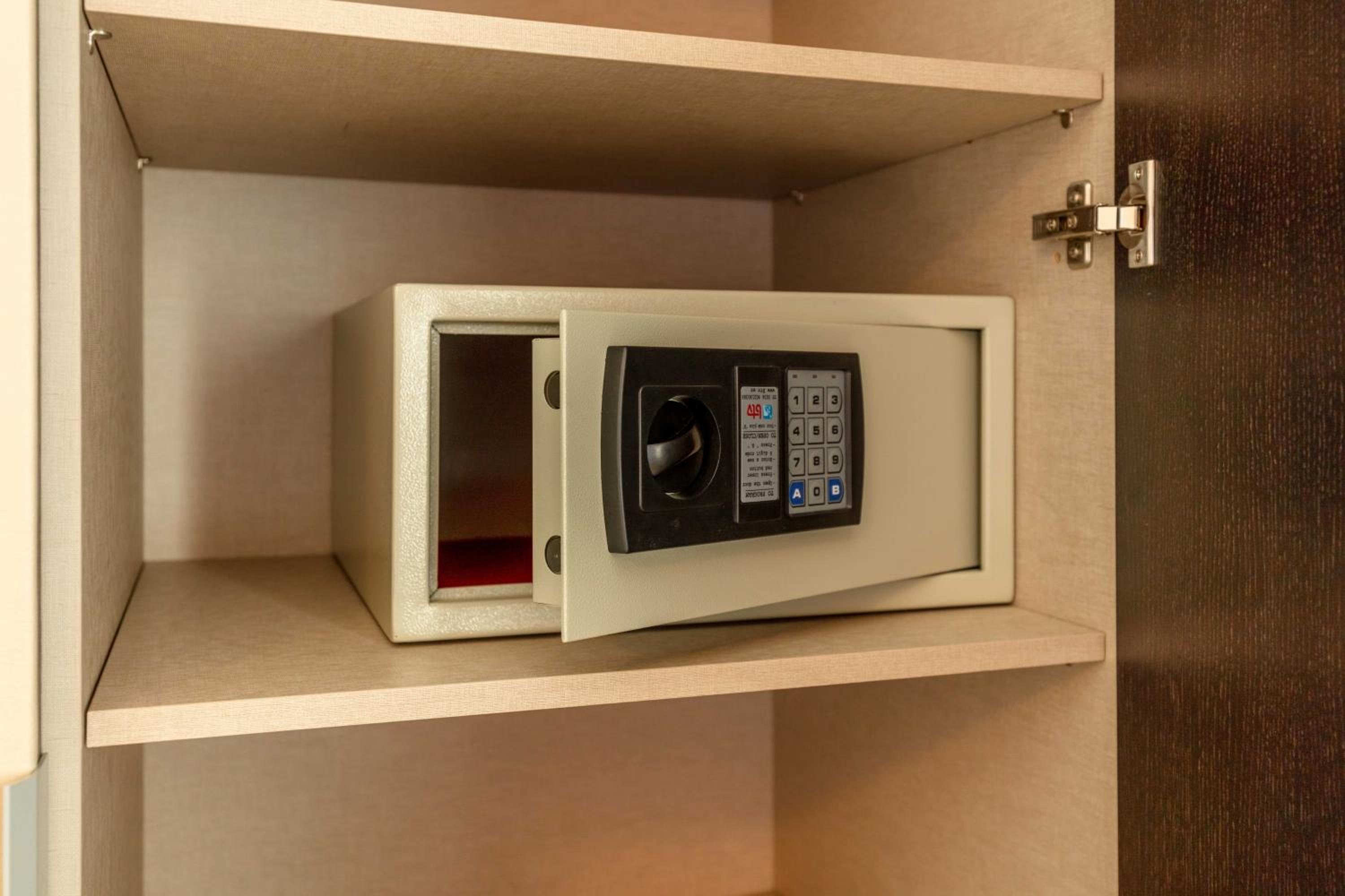Twin Room - Photo 2