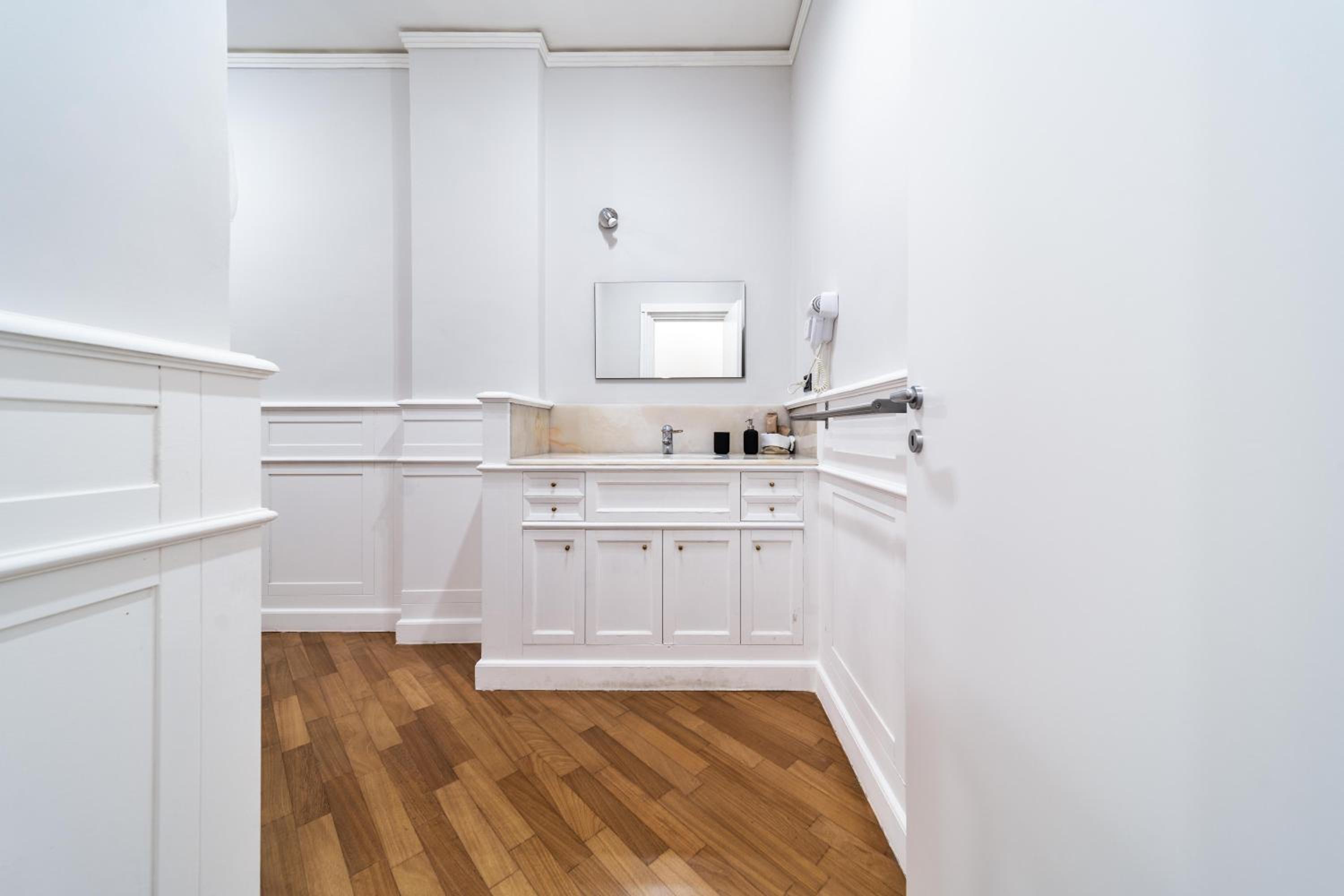 Superior Apartment - Photo 14