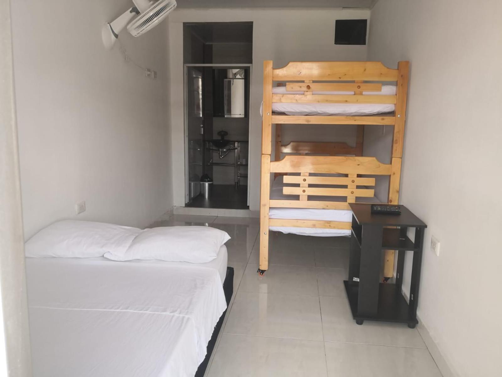 Quadruple Room With Private Bathroom photo 2