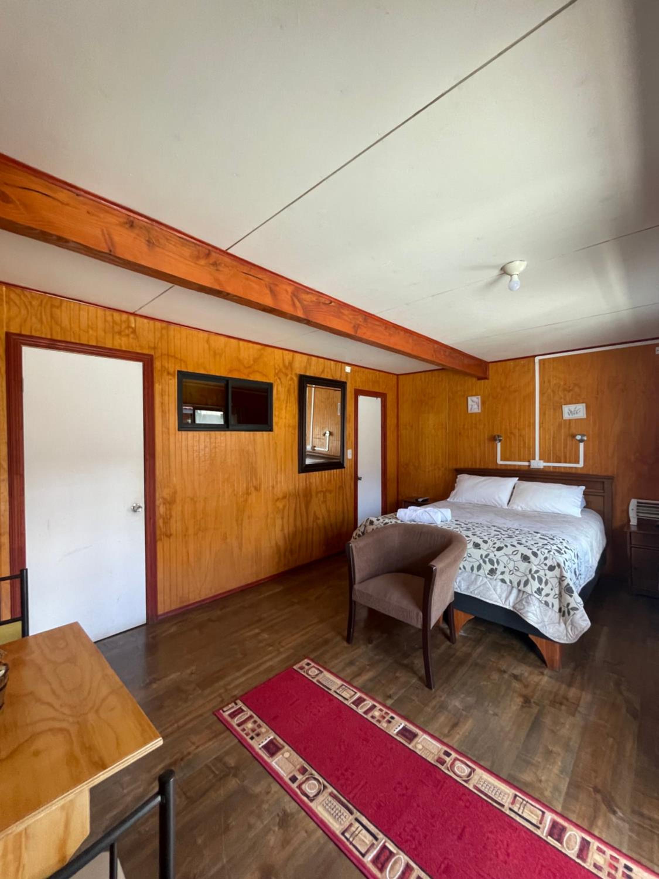 Superior Deluxe Double or Twin Room  photo 3