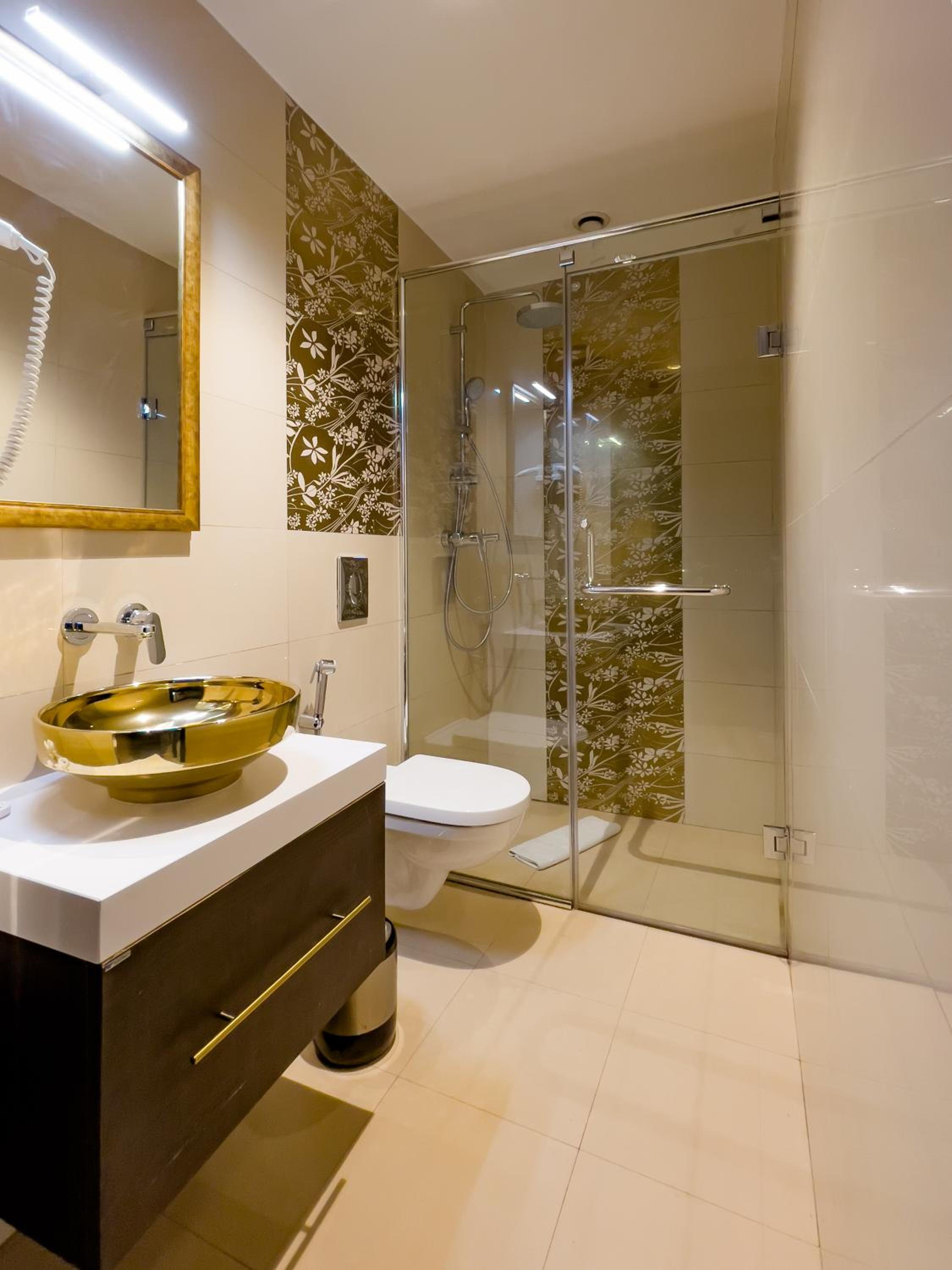 Twin Room - Photo 8