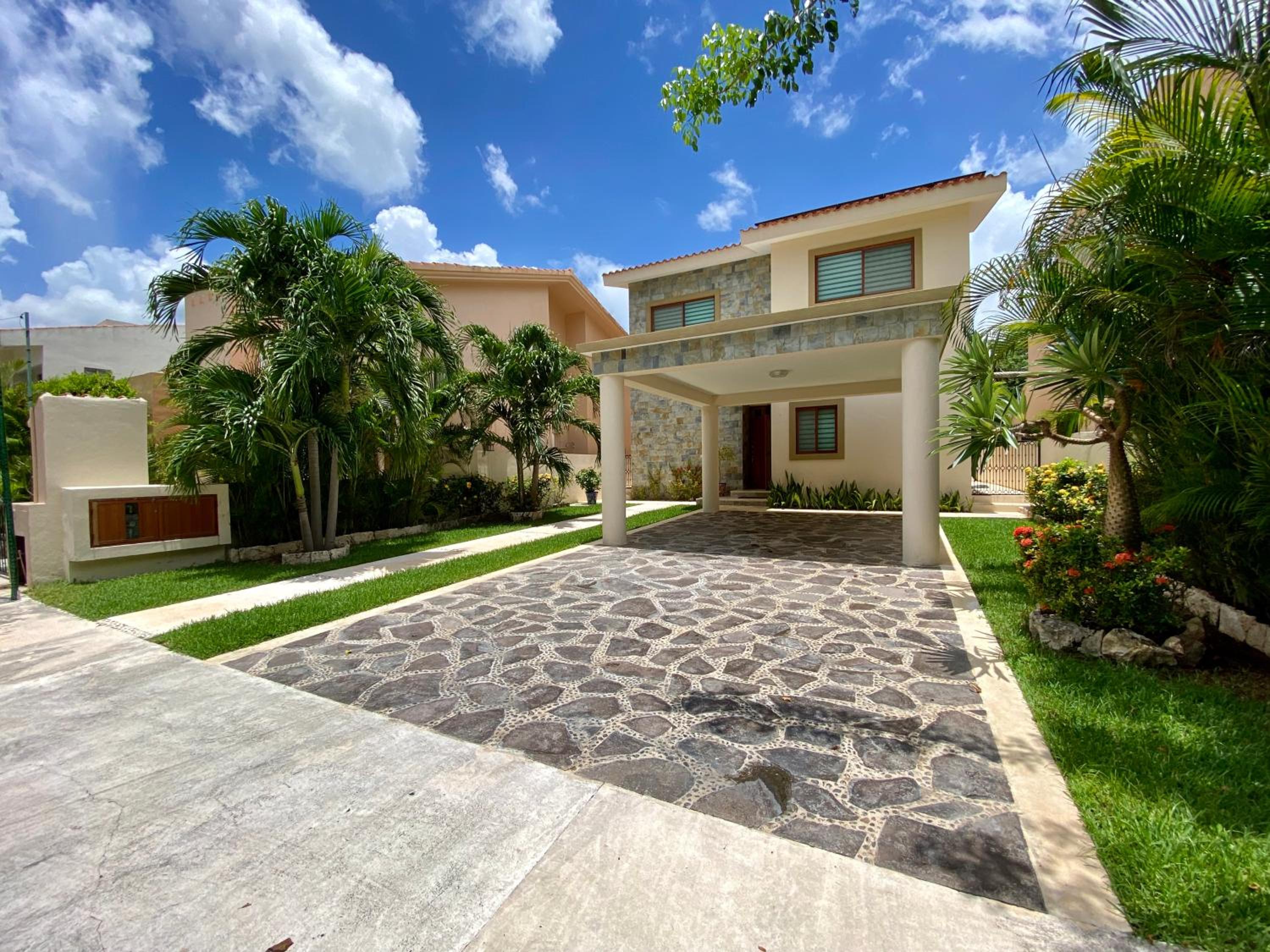 Villa photo 3