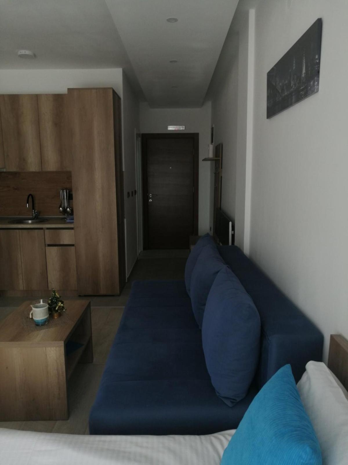 Studio Apartment - Photo 13