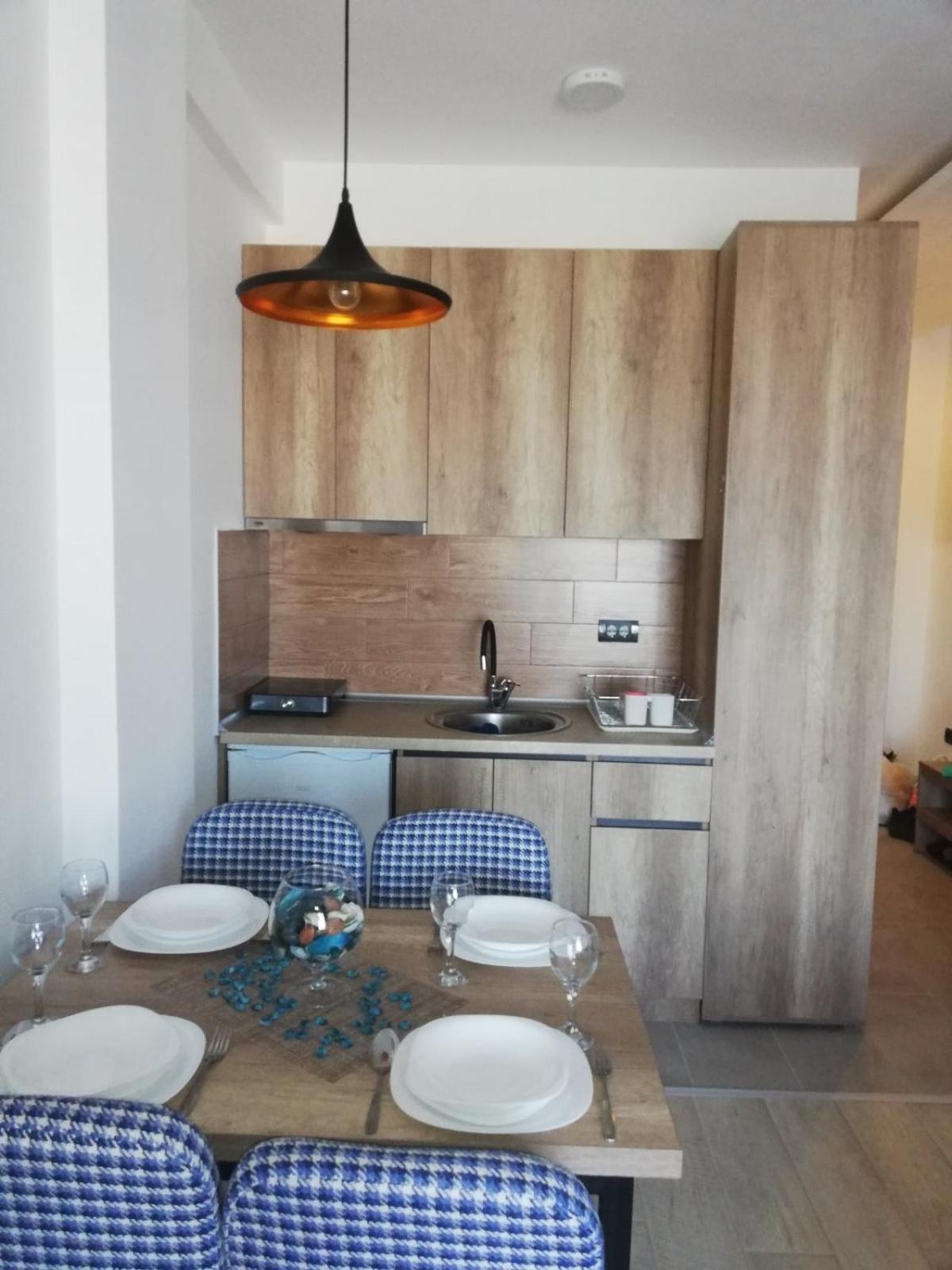 Studio Apartment - Photo 20