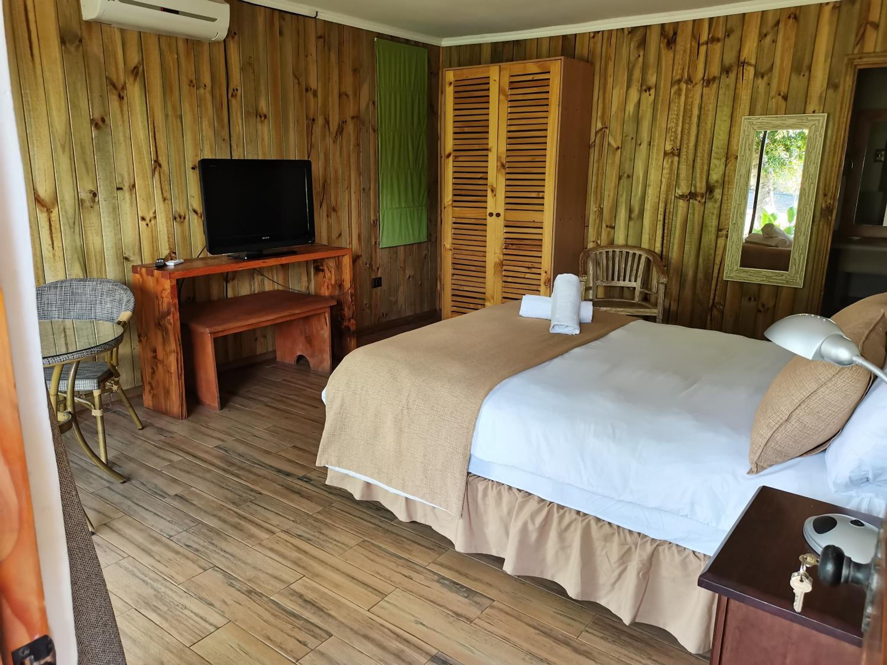Double Room With Private Bathroom photo 1