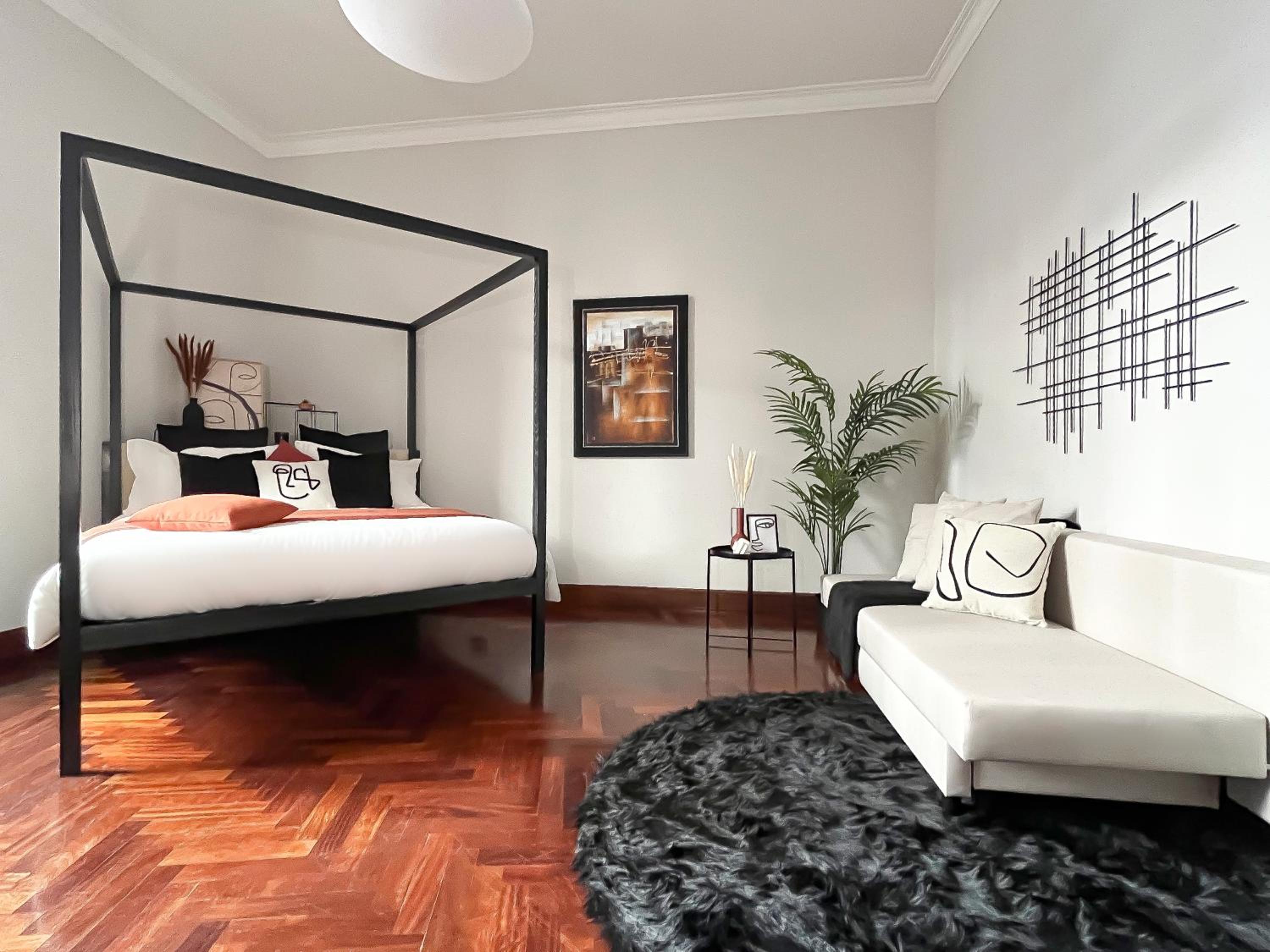 Deluxe Apartment