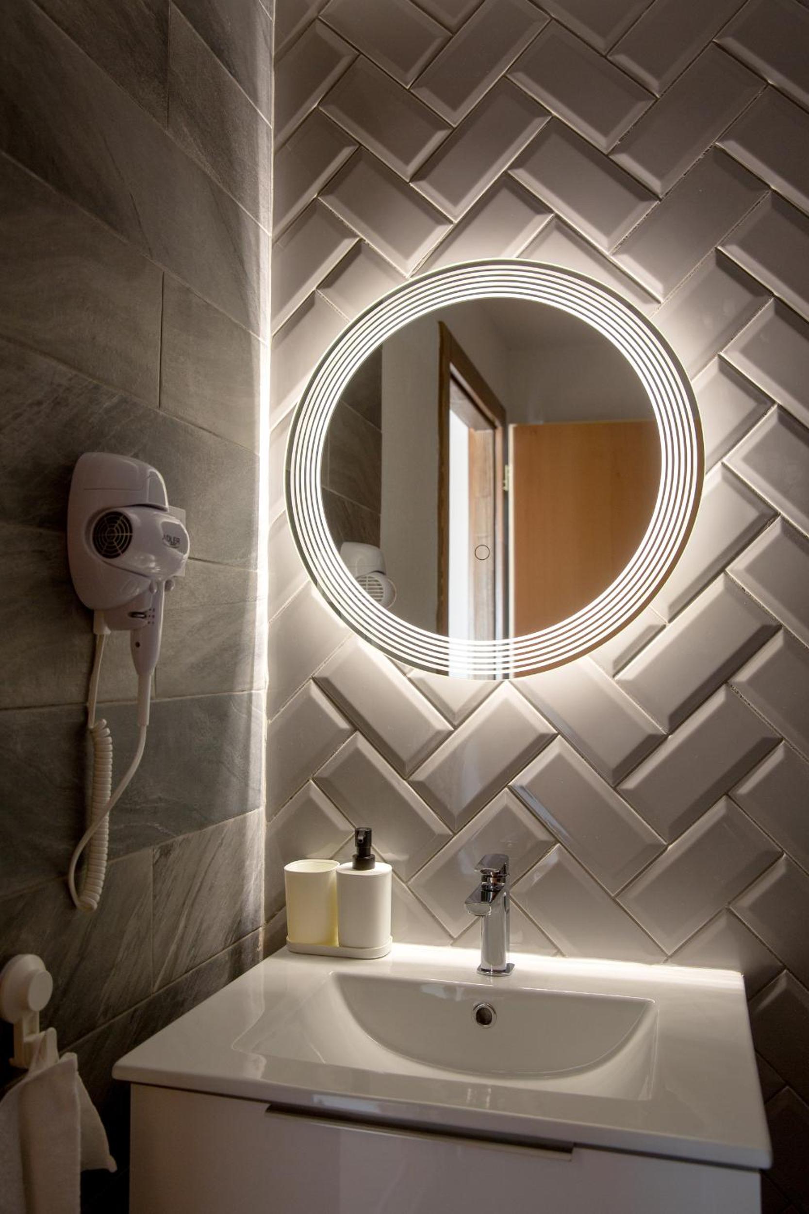 Double Room with Private Bathroom photo 2