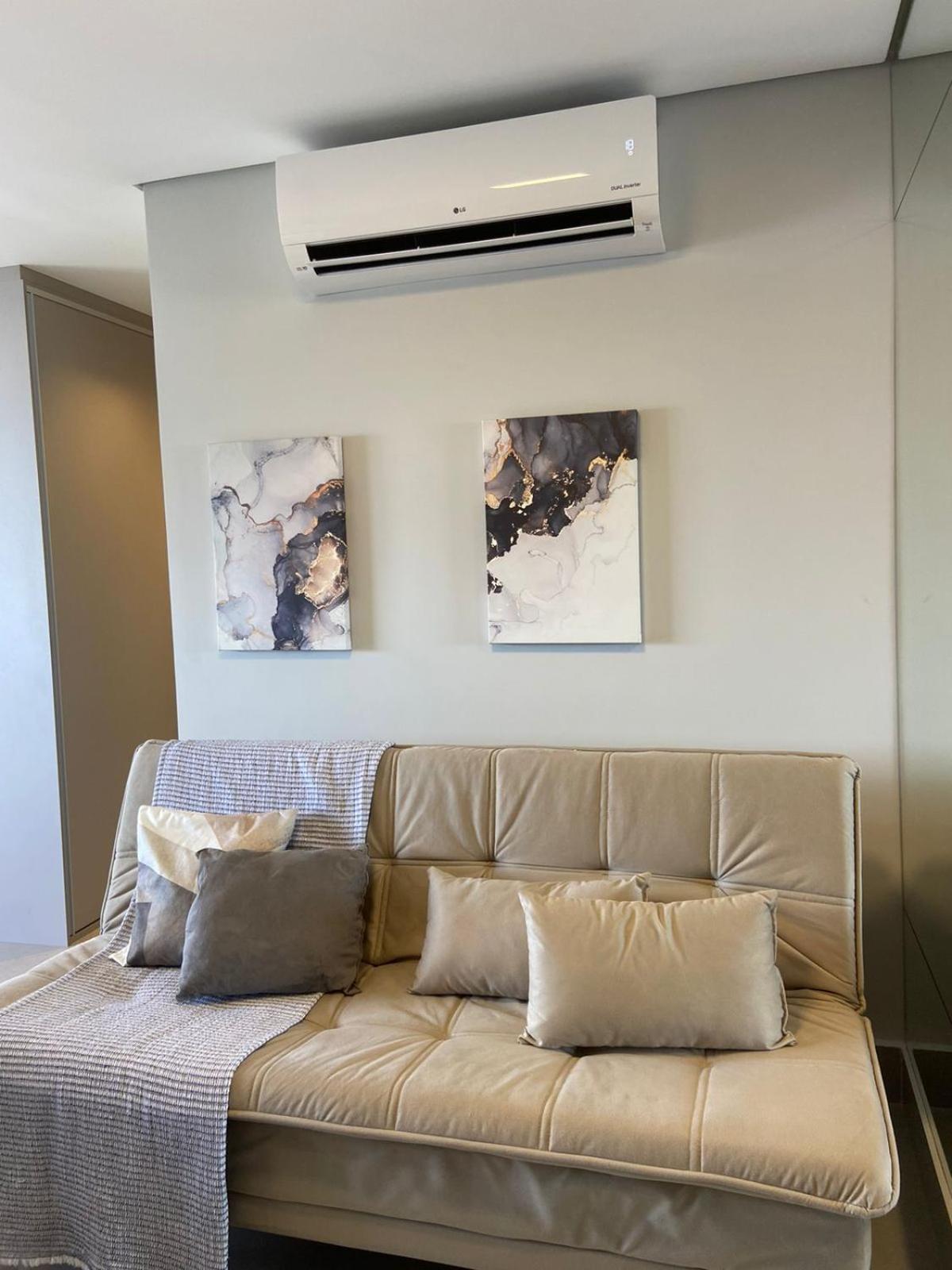 Studio Apartment photo 1