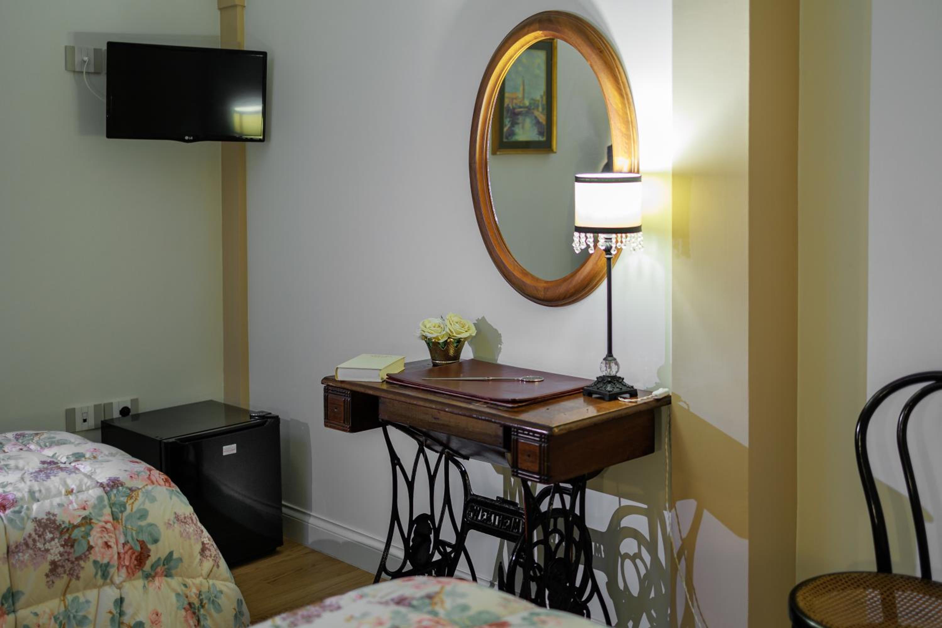 Double or Twin Room with Private External Bathroom photo 3