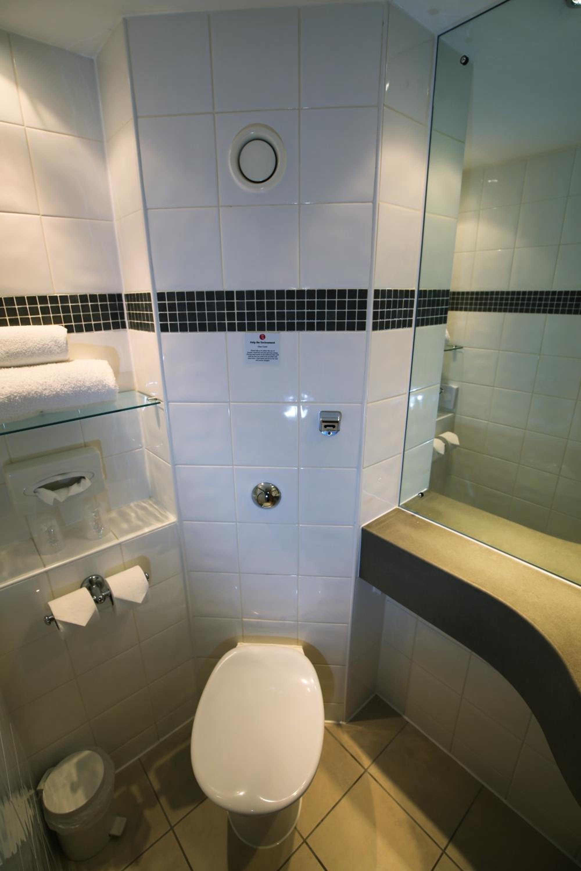Executive Double Room - Non Smoking - Photo 6