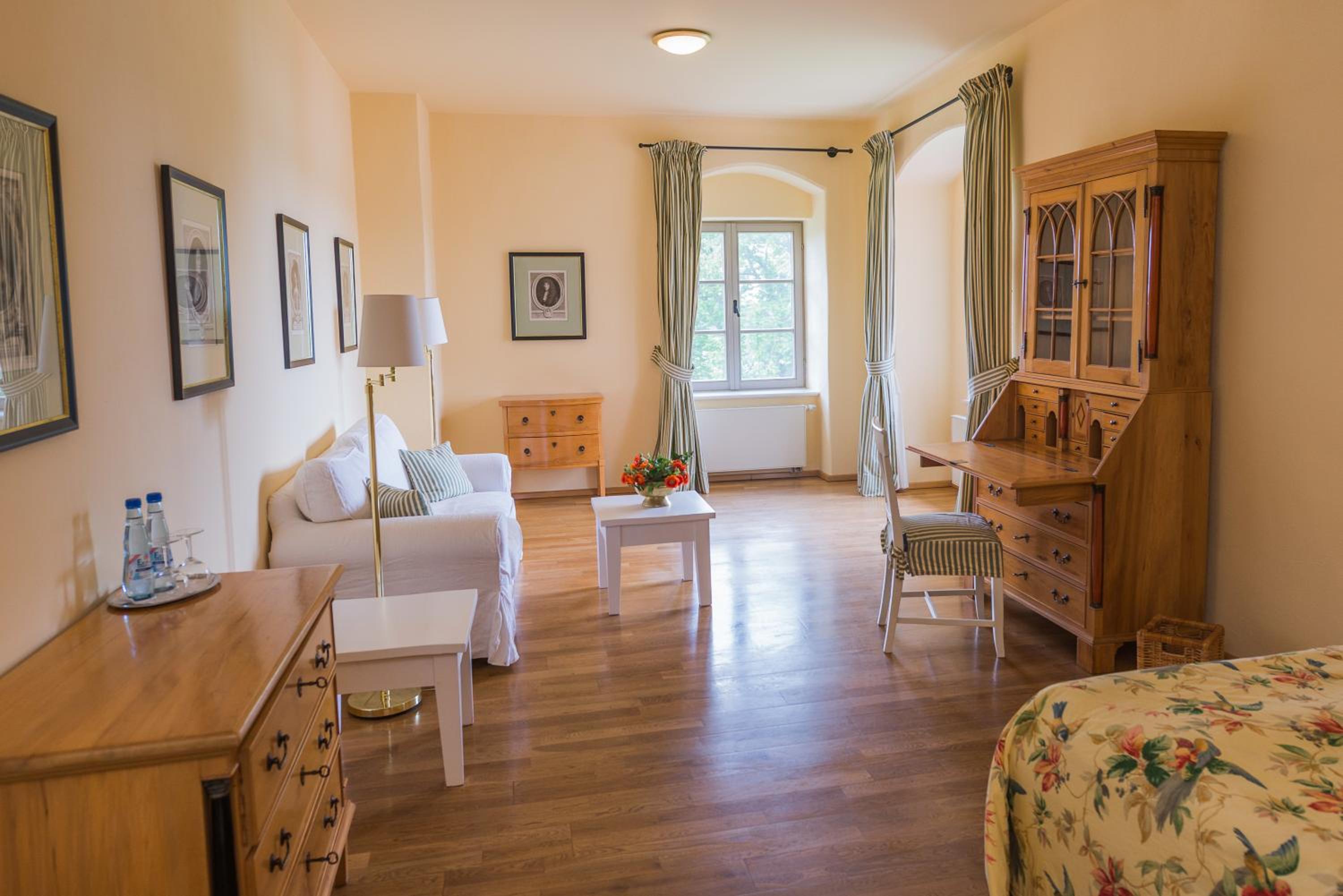 Junior Suite - Main Building photo 2