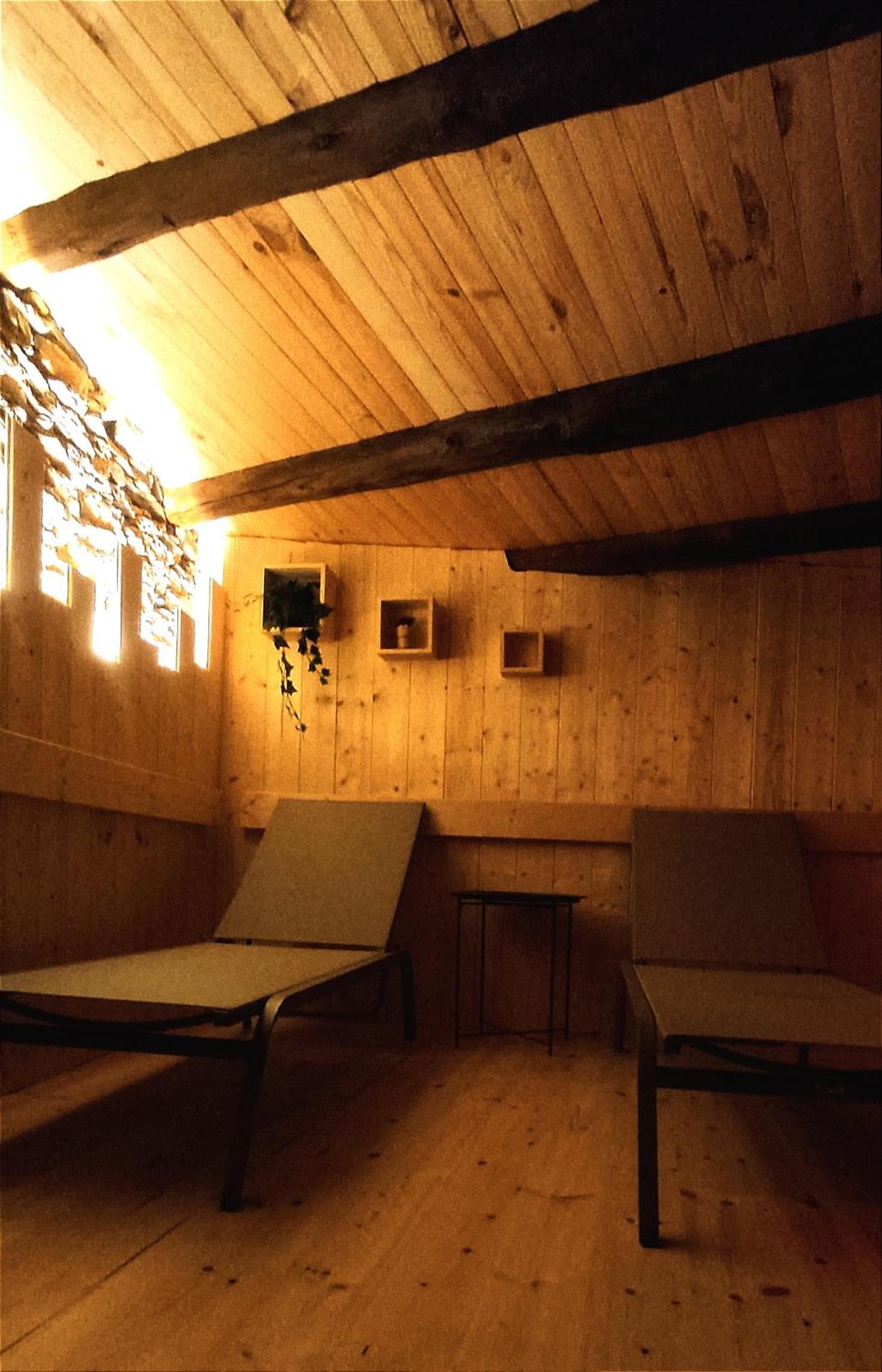 Three-Bedroom House photo 3
