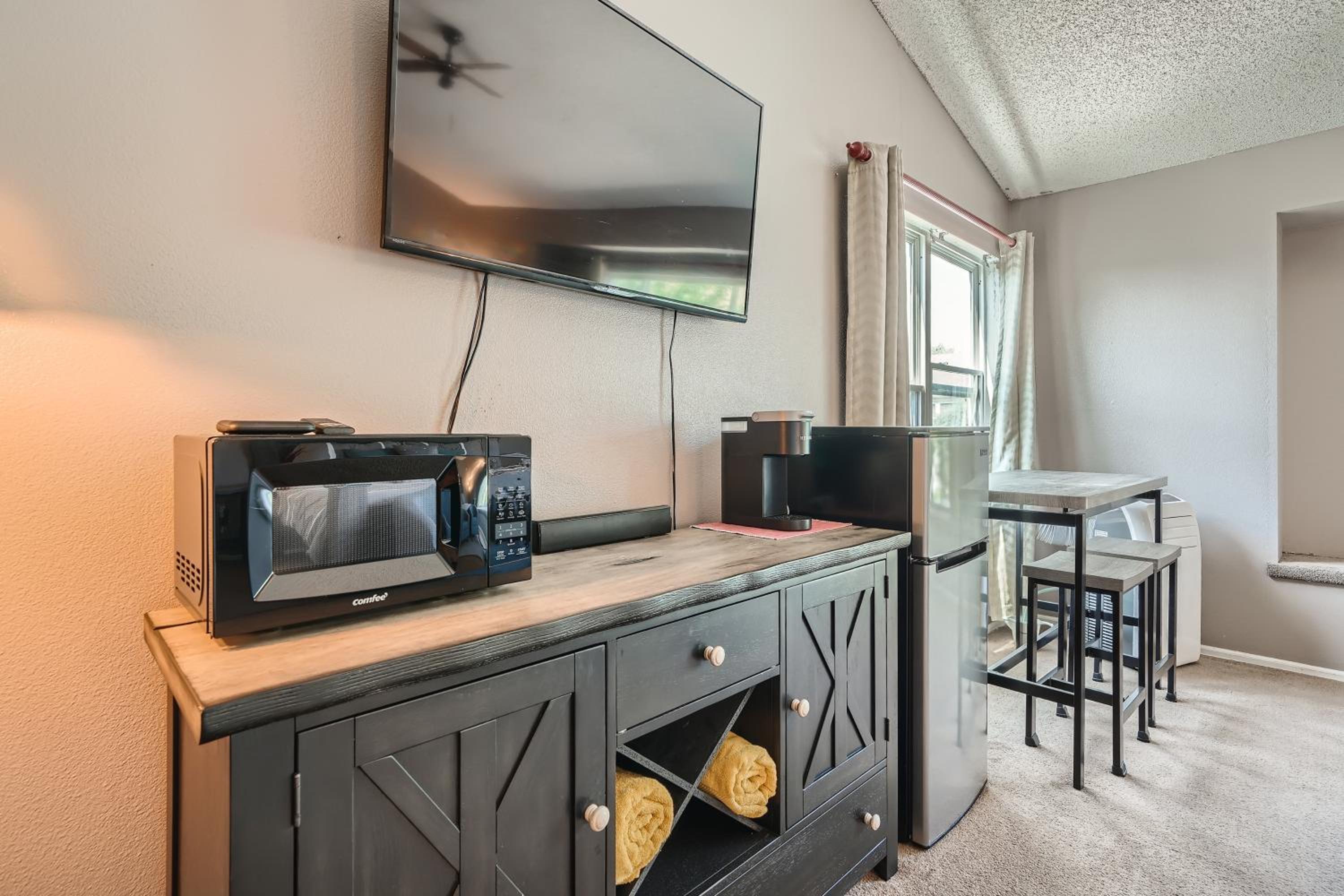 King Room with Mountain View photo 3