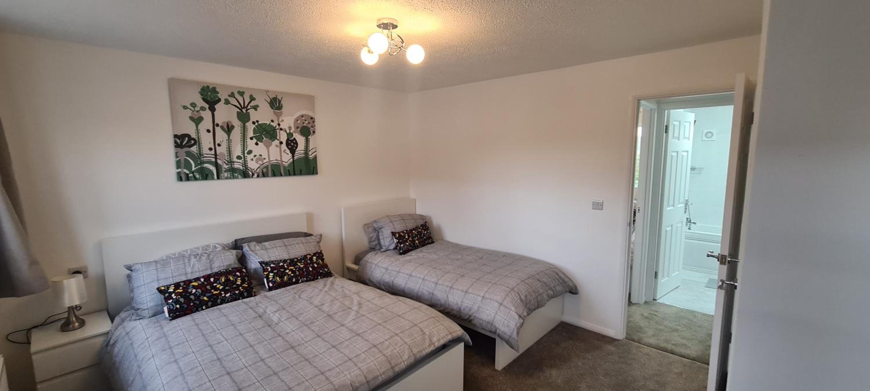 Two-Bedroom House photo 2