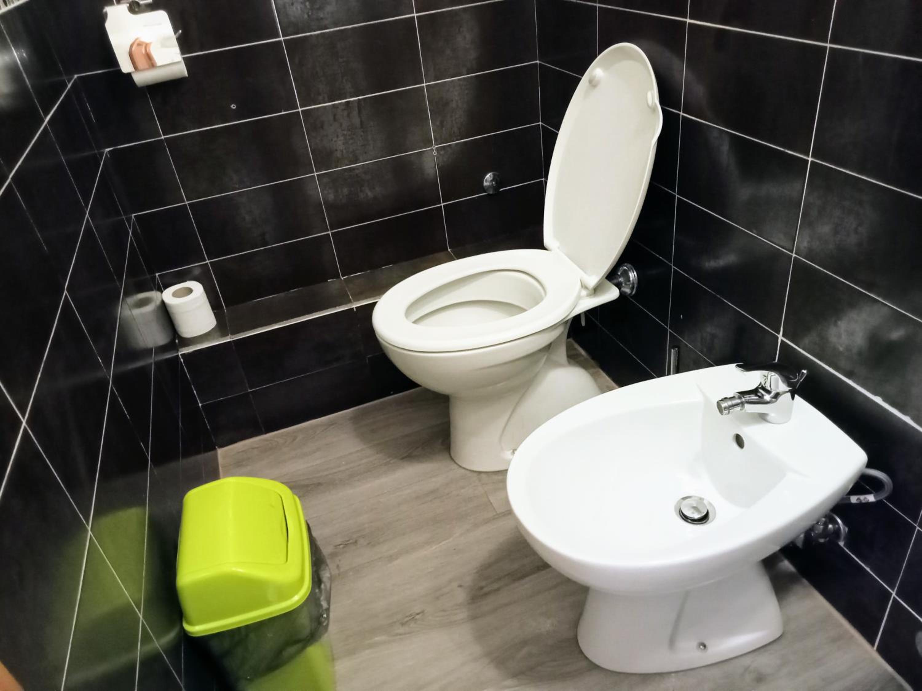 Quadruple Room with Private Bathroom photo 3