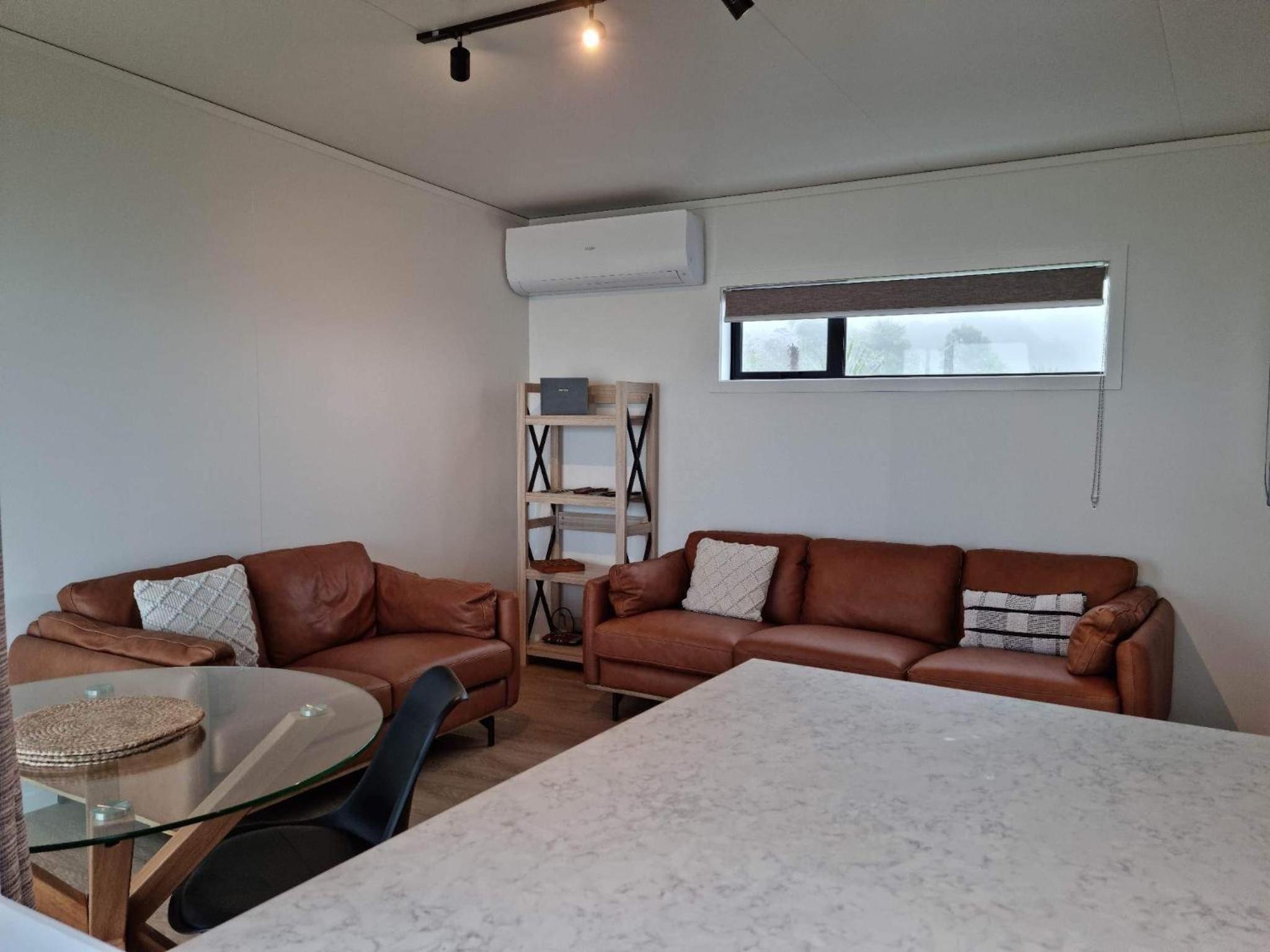 Family Room - Disability Access - Photo 16