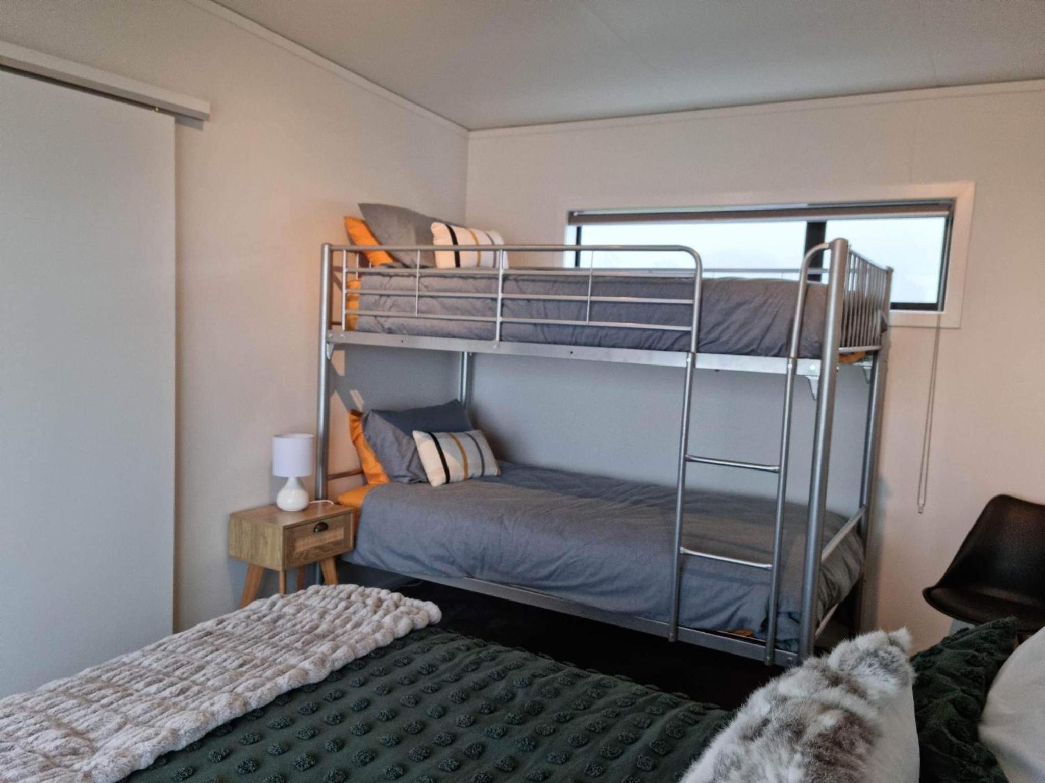 Family Room - Disability Access - Photo 22