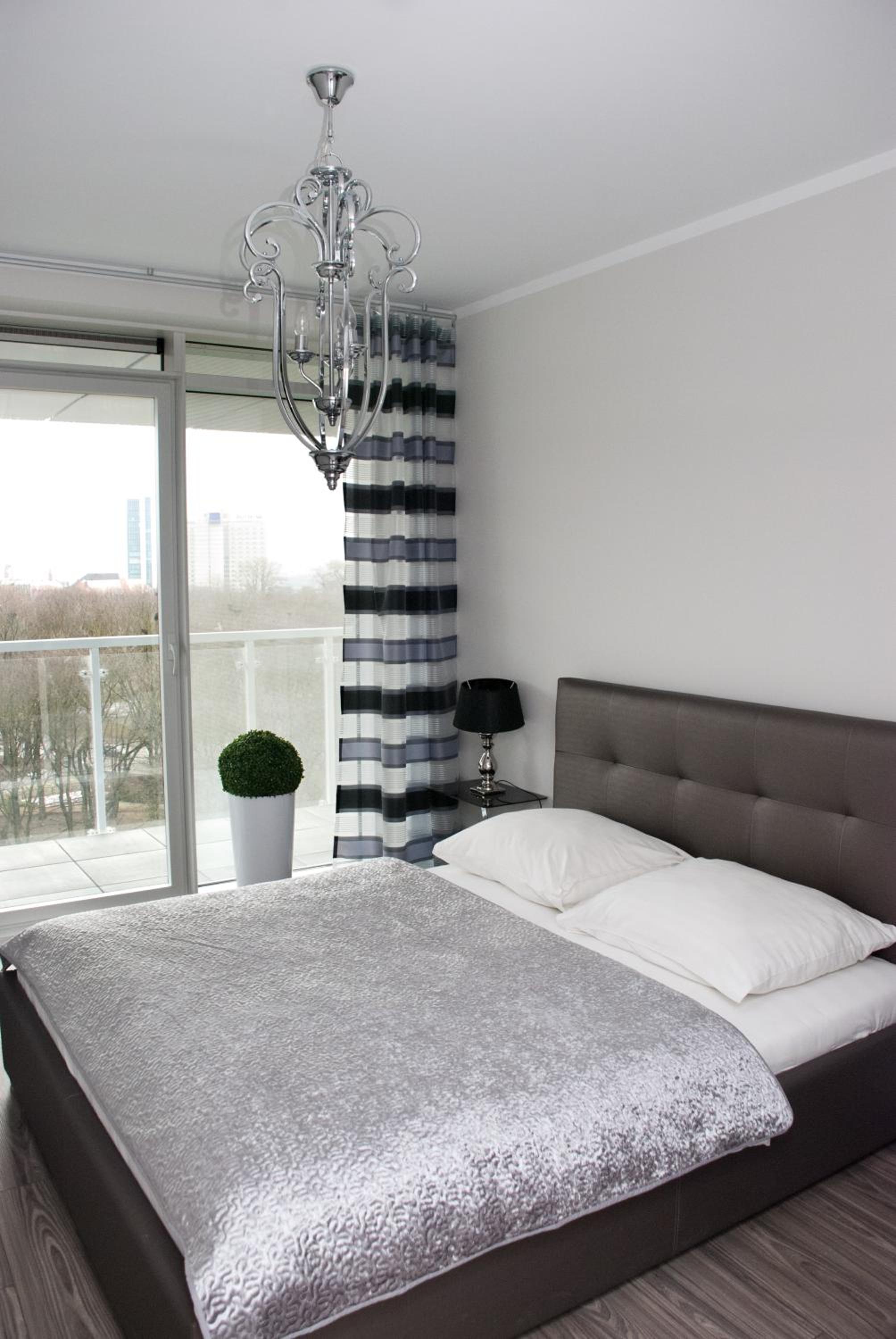 Two-Bedroom Apartment with Balcony photo 2