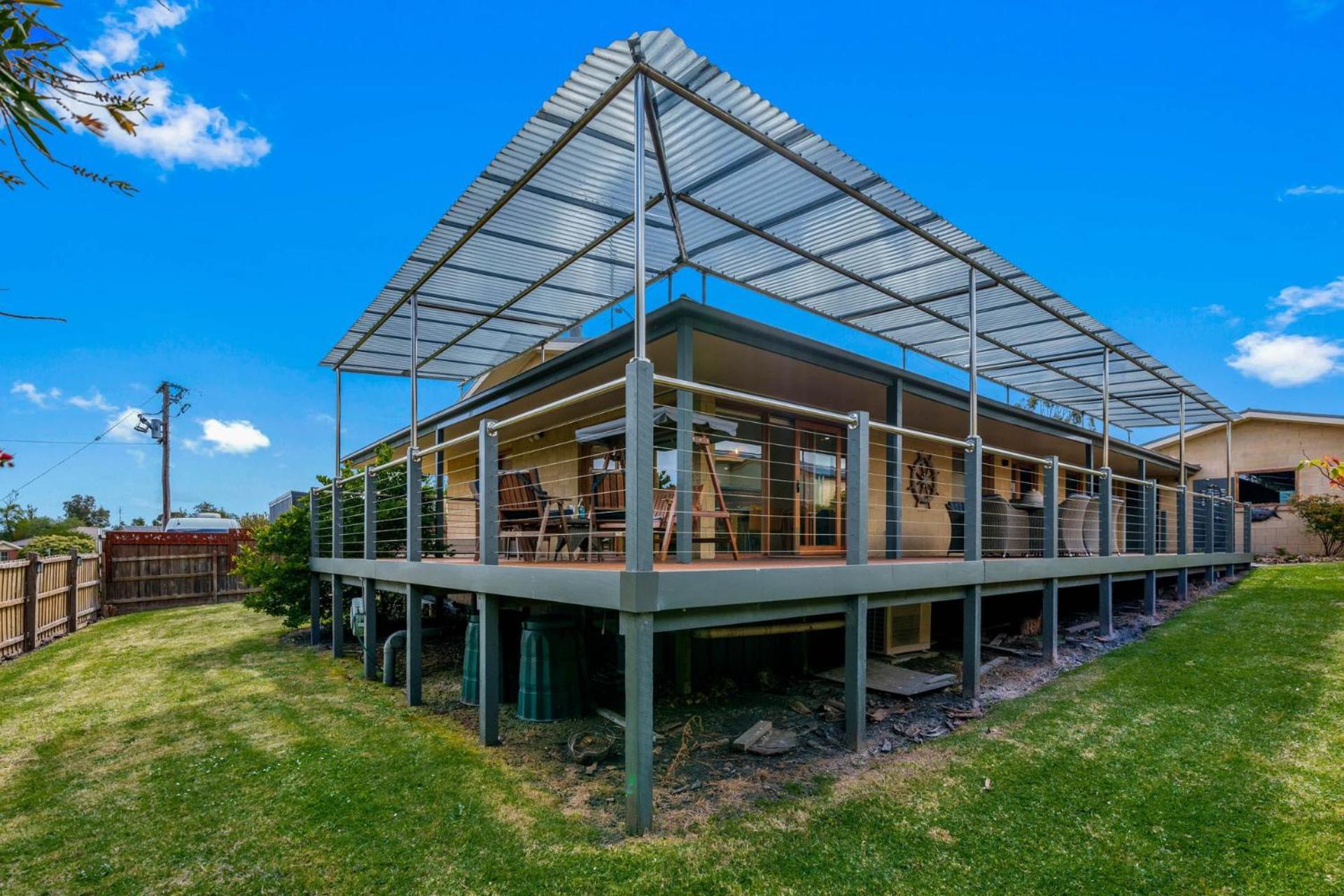 Four-Bedroom House photo 2