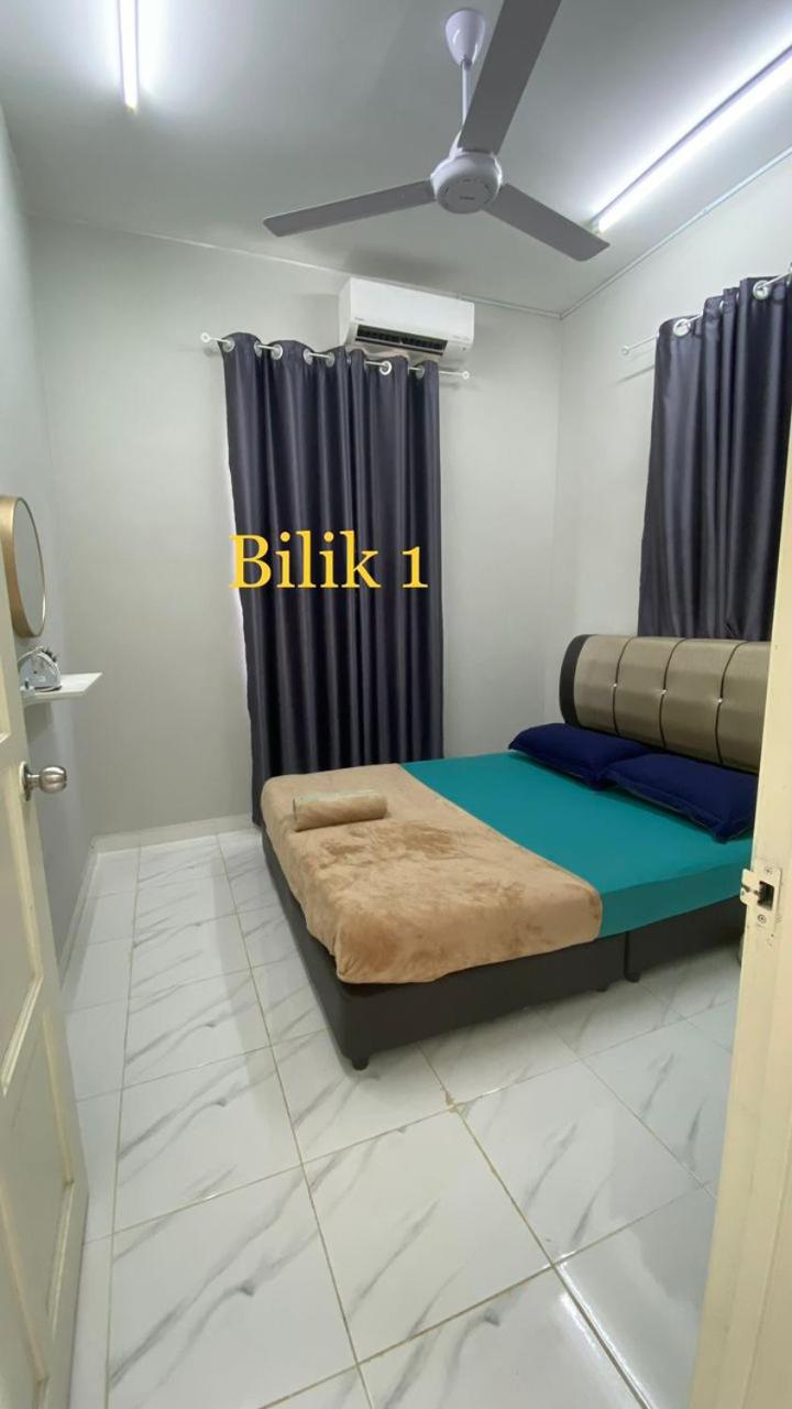 Two-Bedroom House photo 2