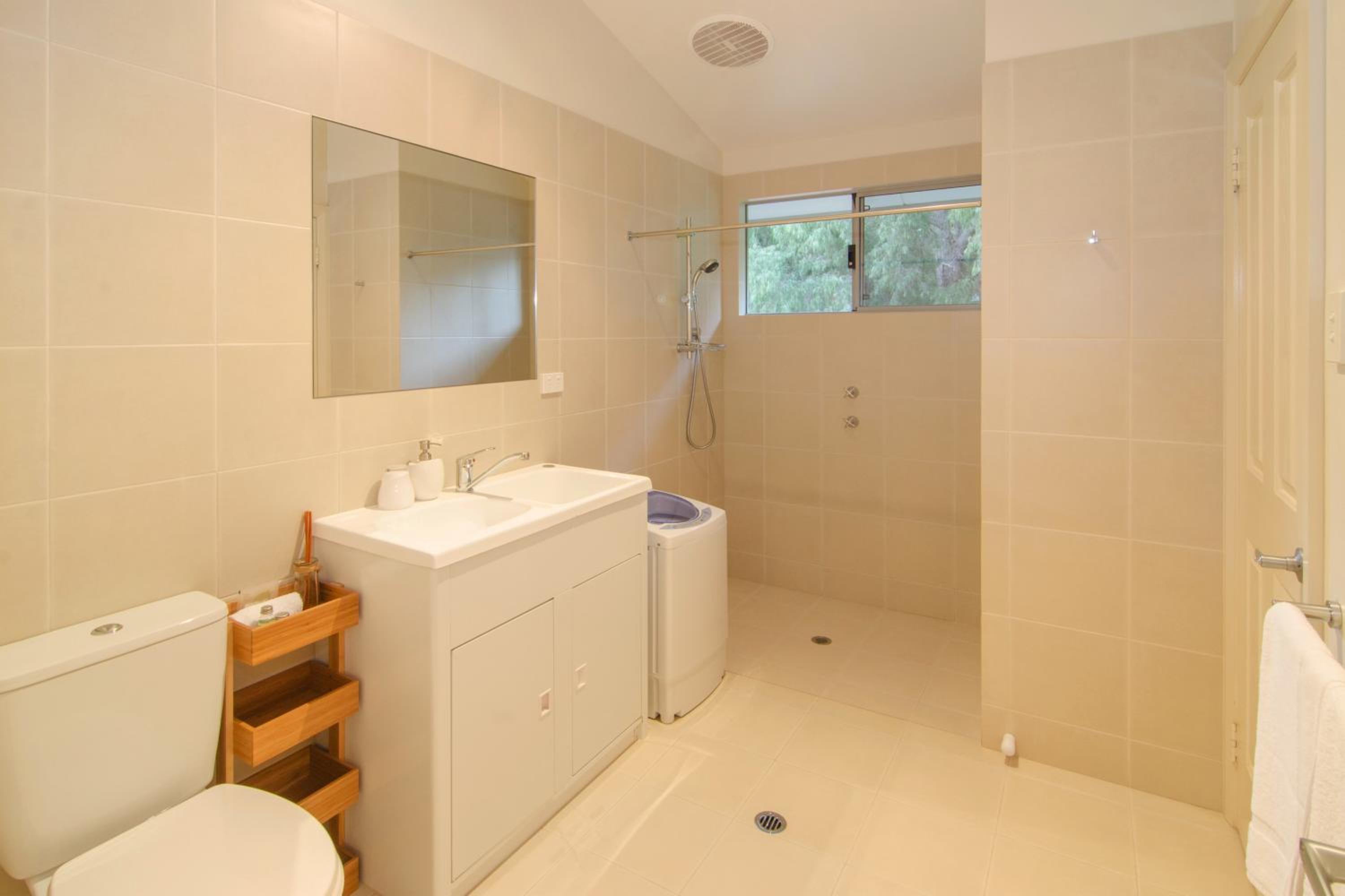 Chalet 1 photo 2