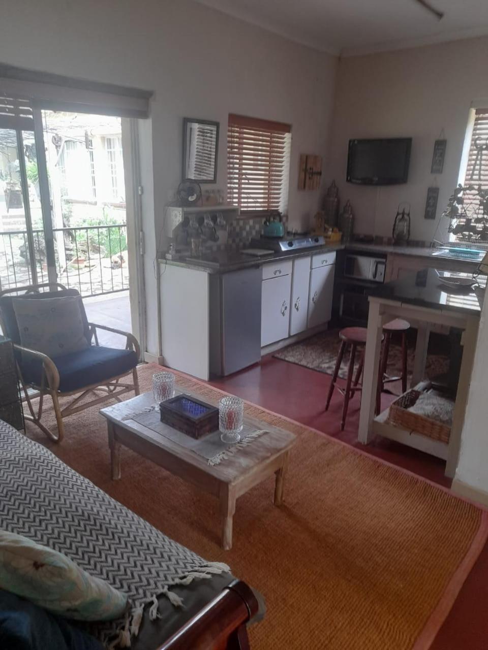 Two-Bedroom Apartment - Photo 3