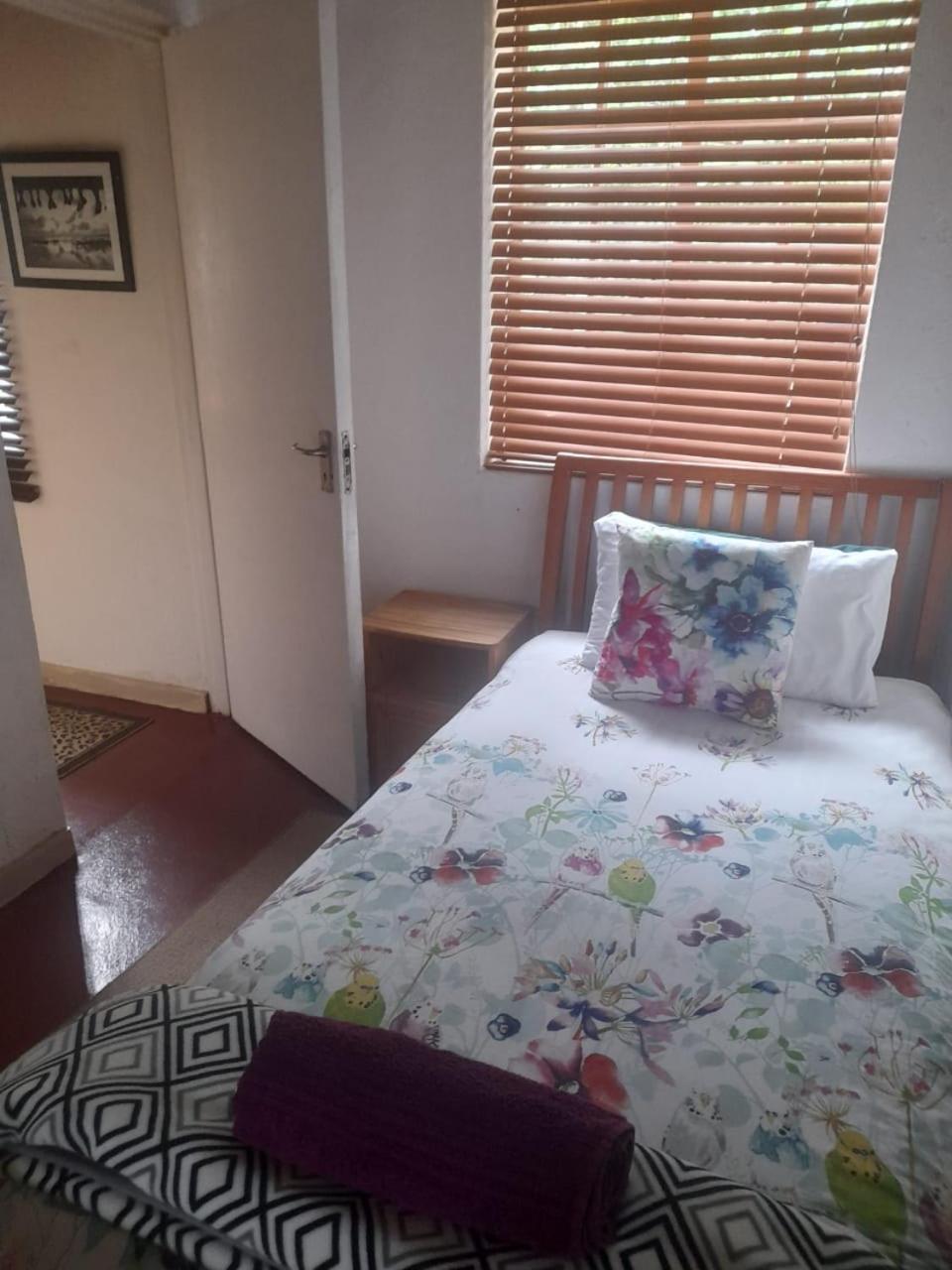 Two-Bedroom Apartment - Photo 8
