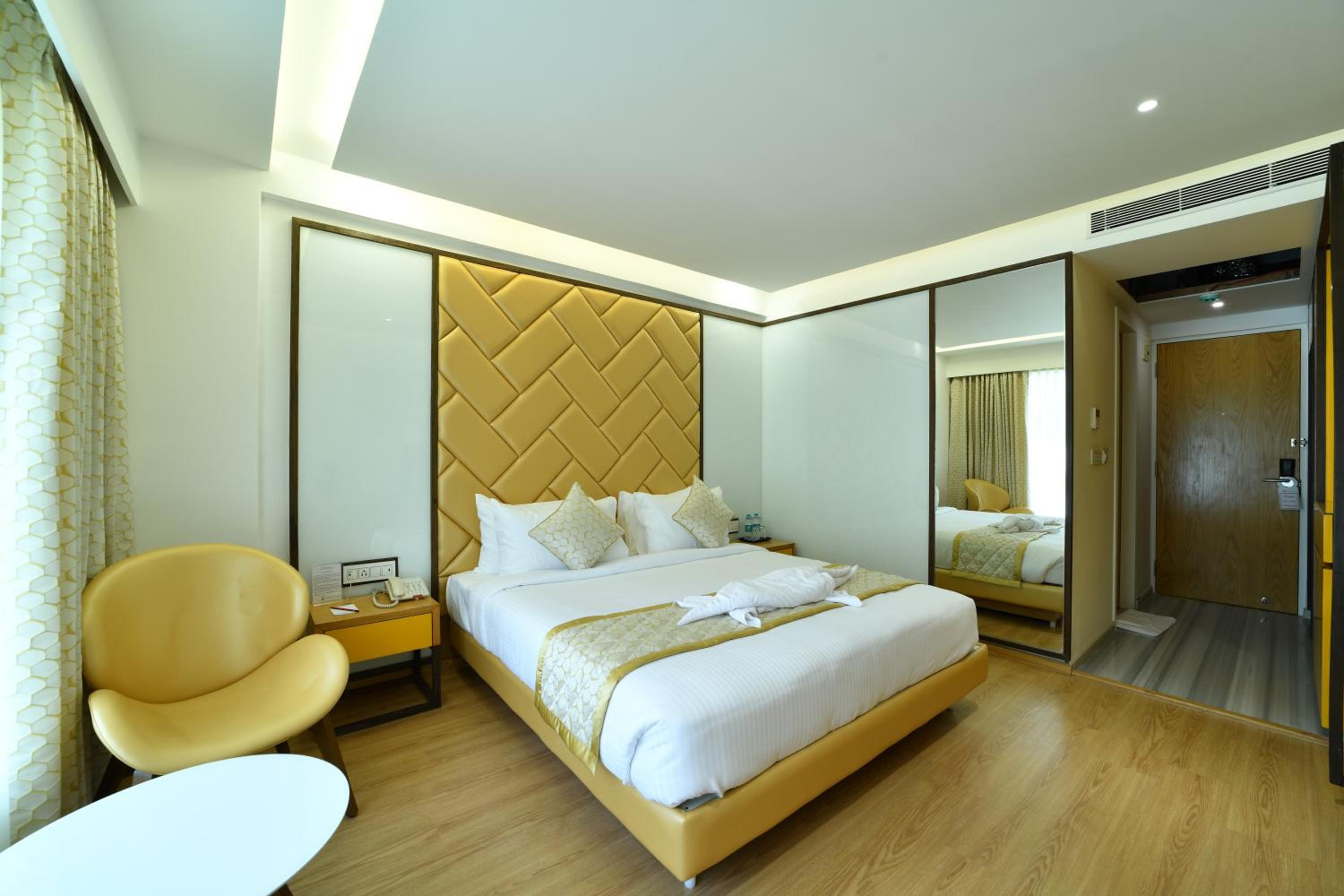 Comfort Room - Photo 1