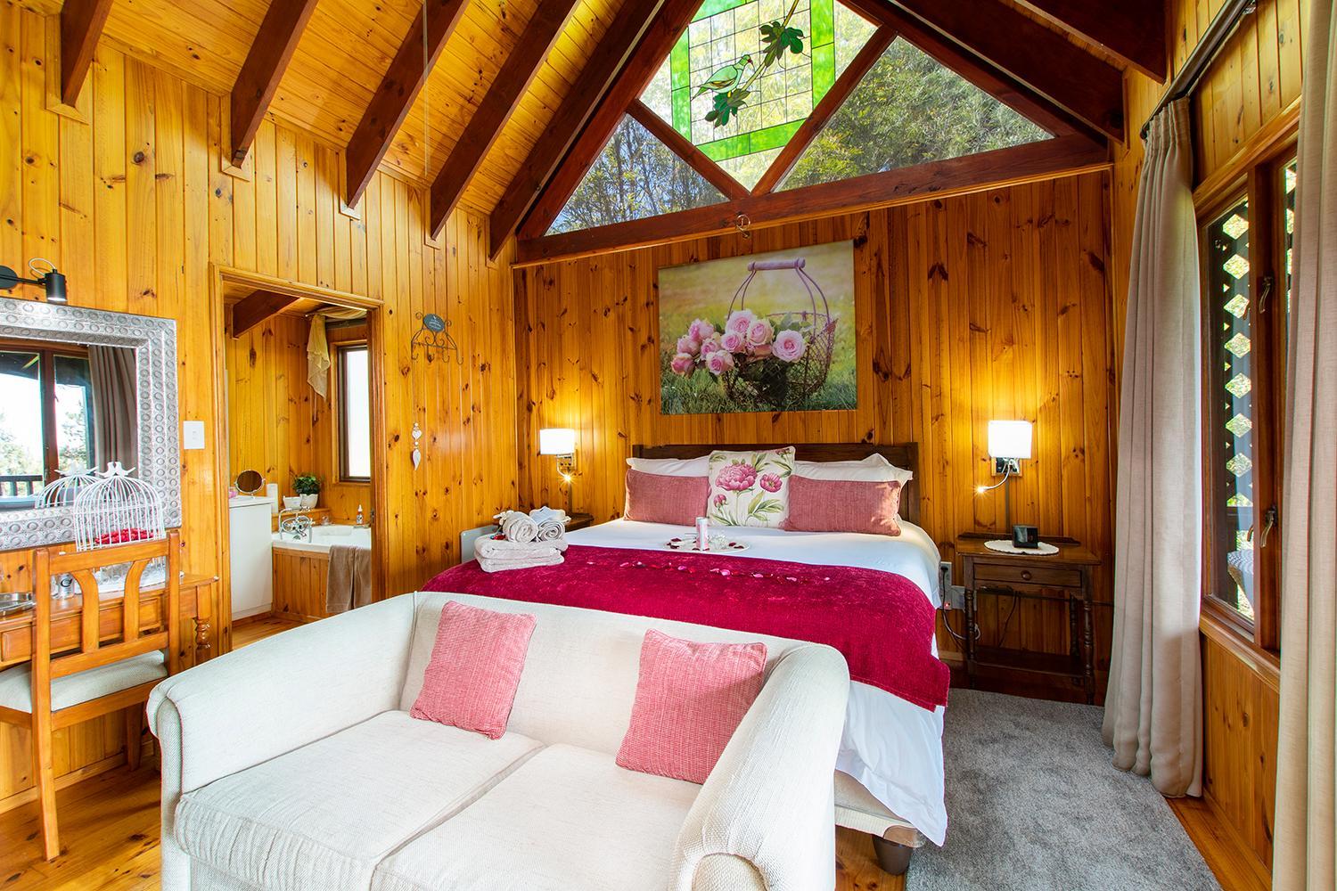 King Suite with Balcony - Photo 9
