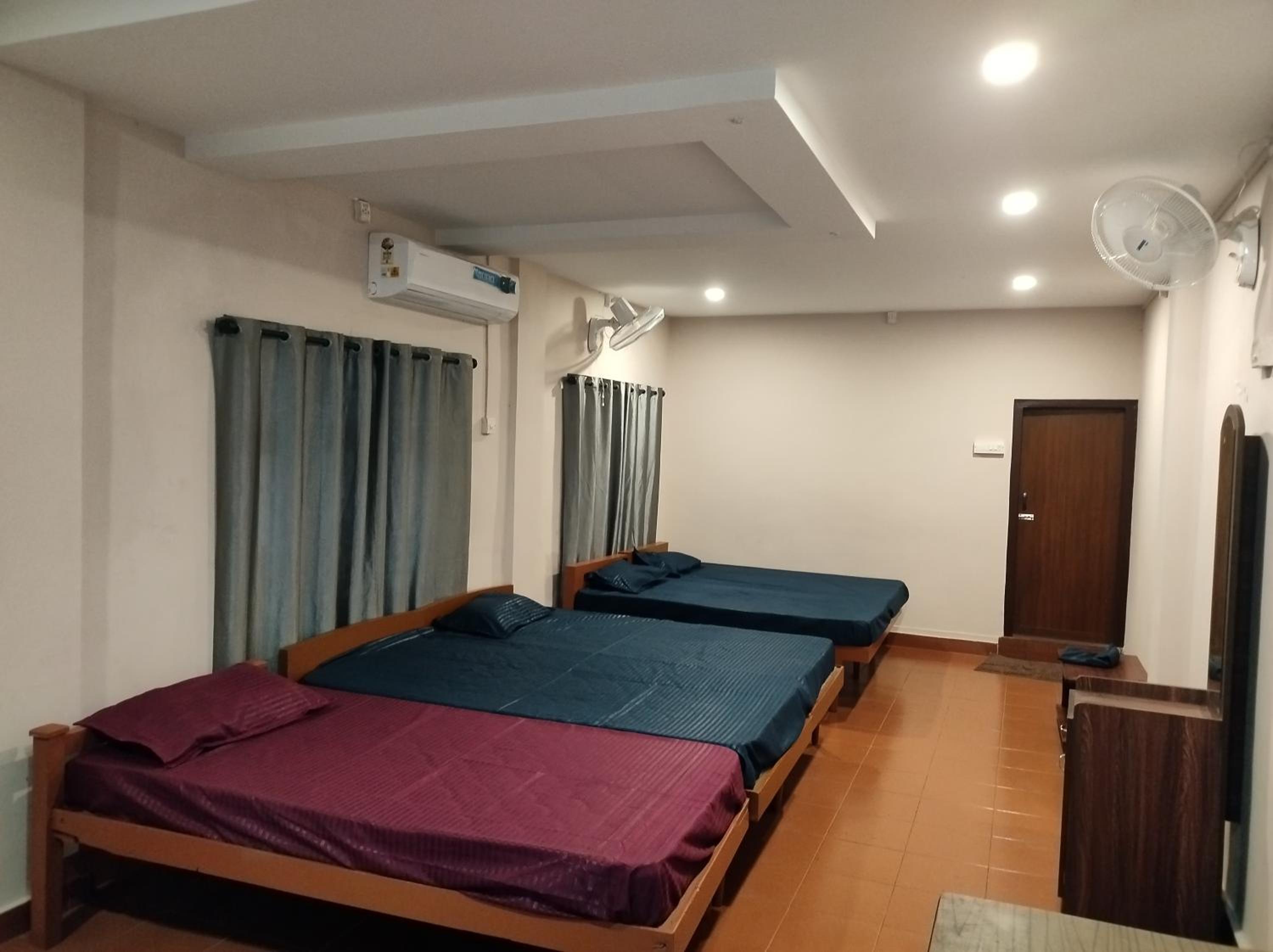 Duplex Quadruple Room
