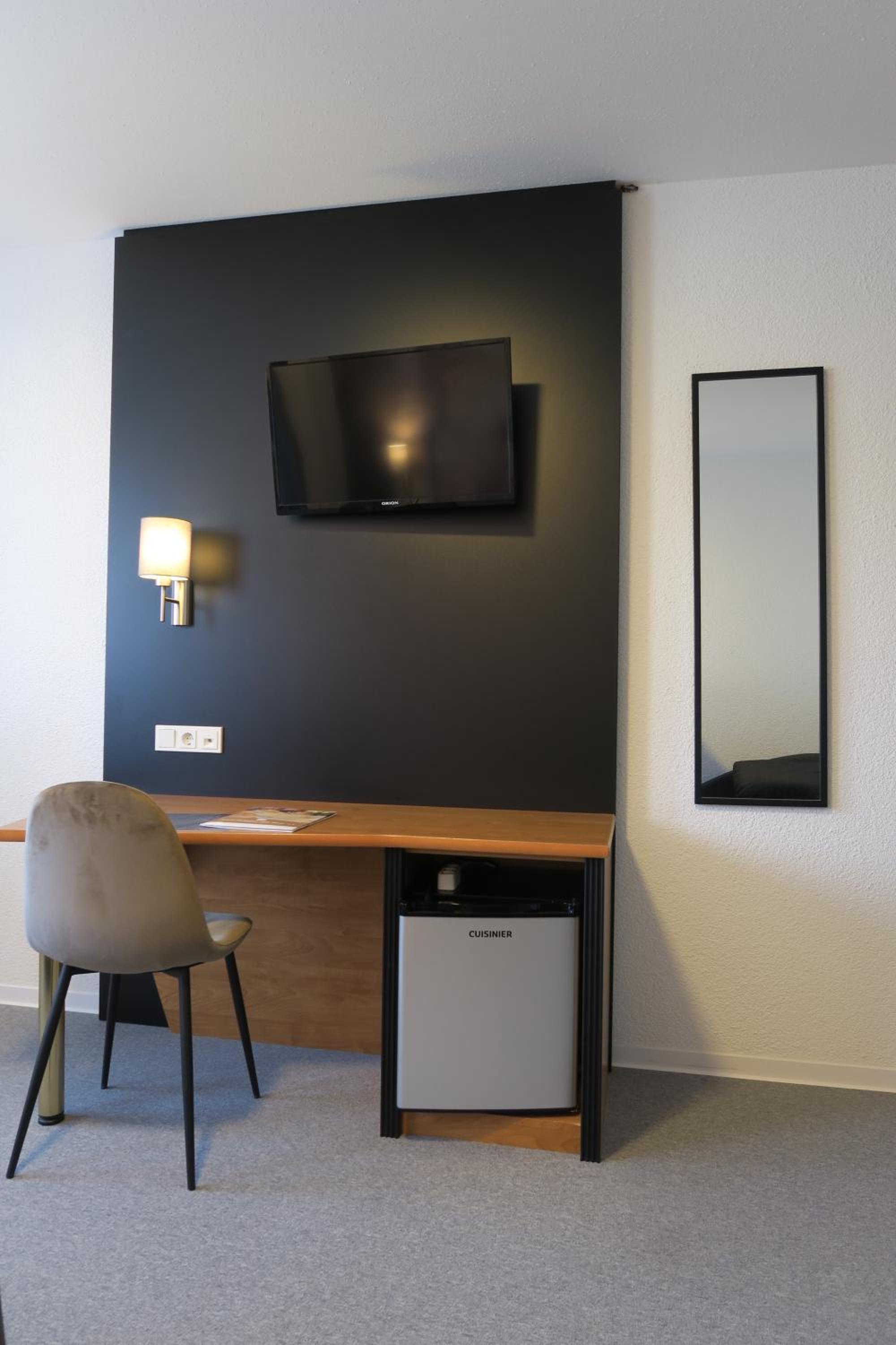 Double or Twin Room - Photo 1