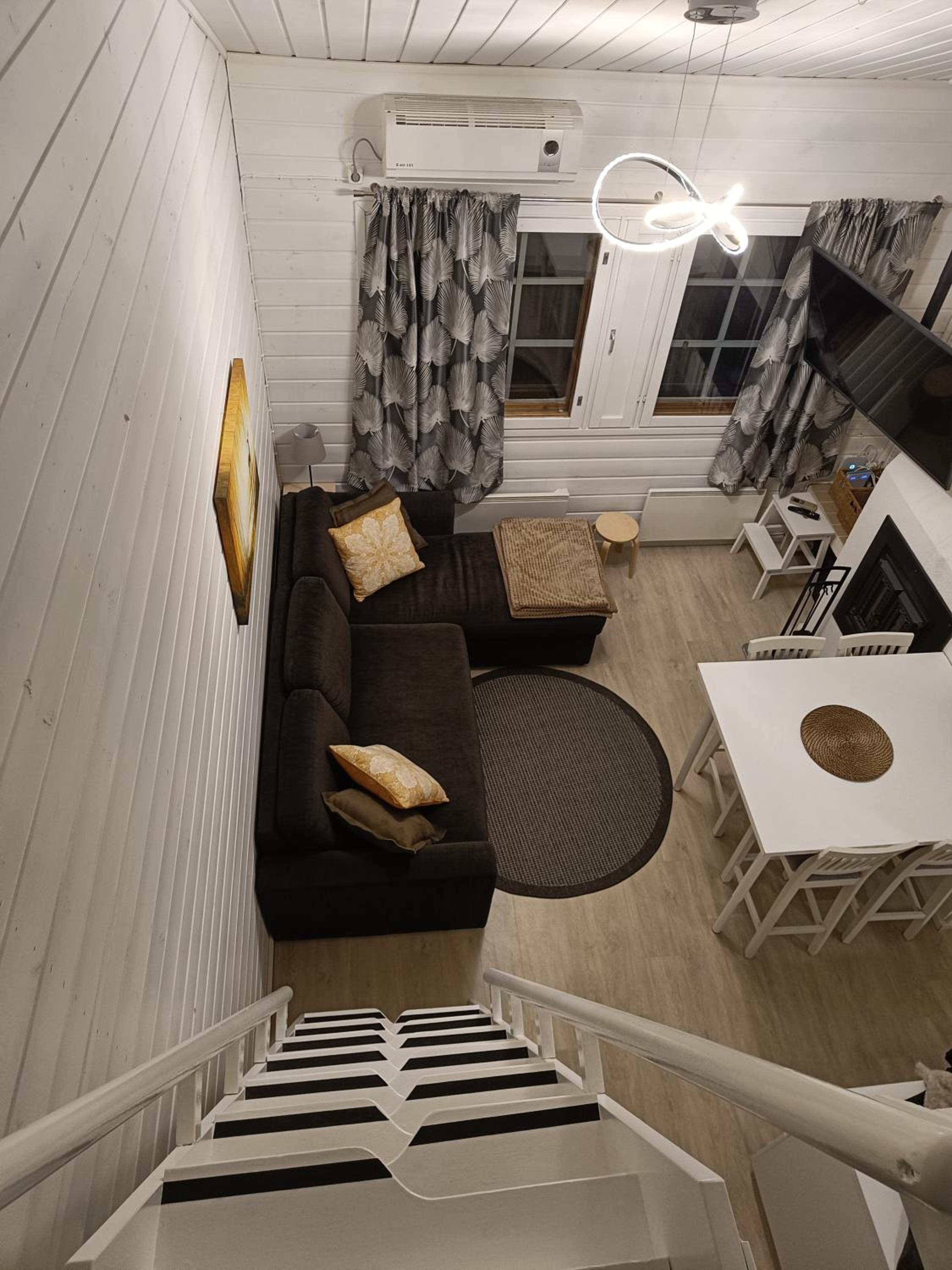 One-Bedroom House - Photo 3