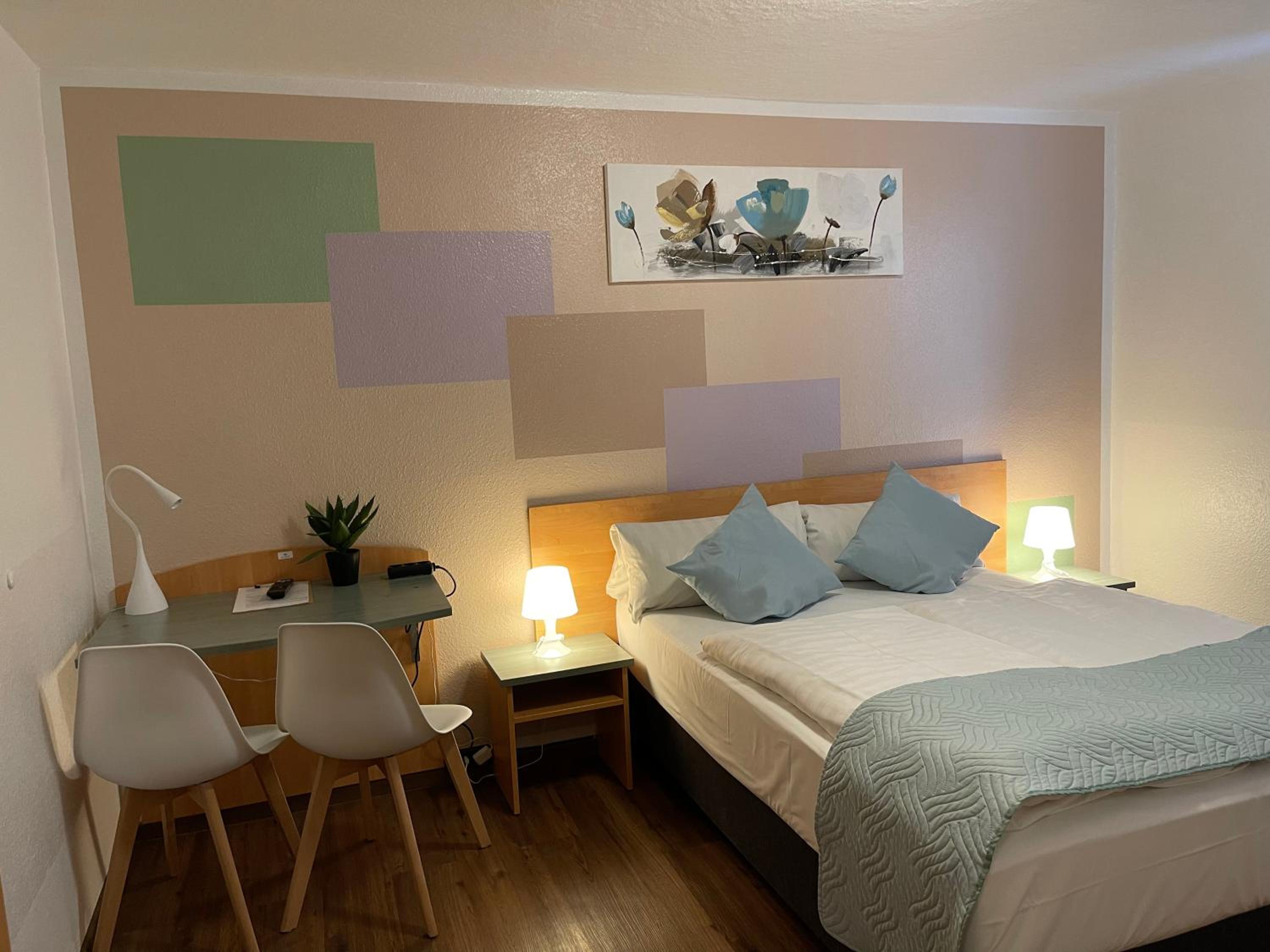 Double or Twin Room - Photo 9