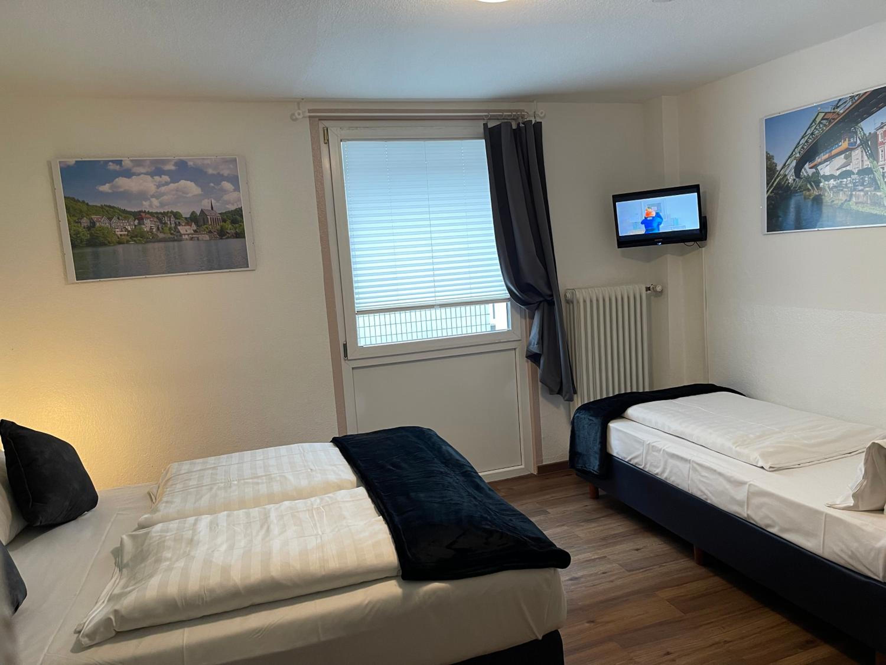 Triple Room - Photo 9