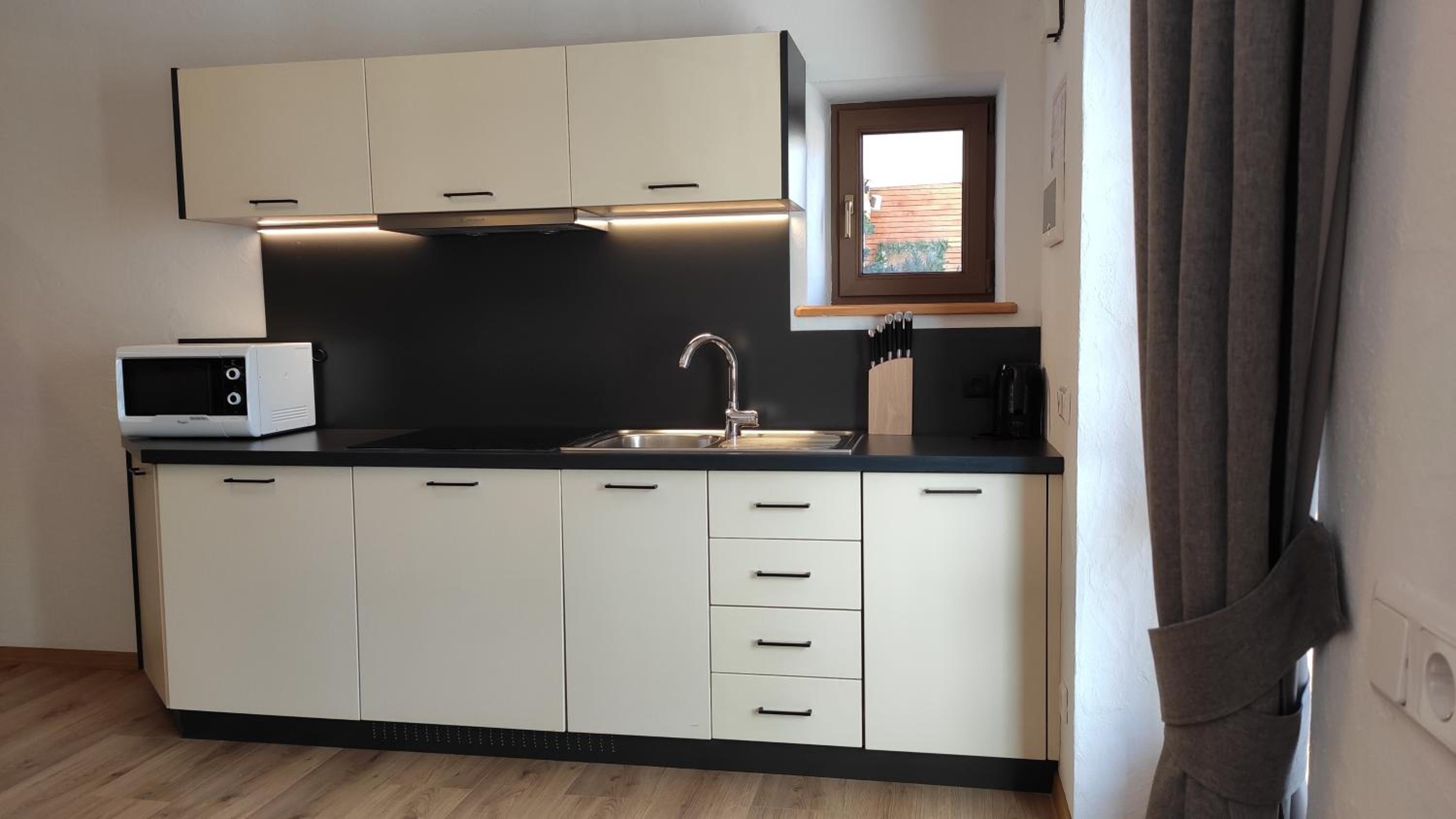 Apartment - Ground Floor photo 3