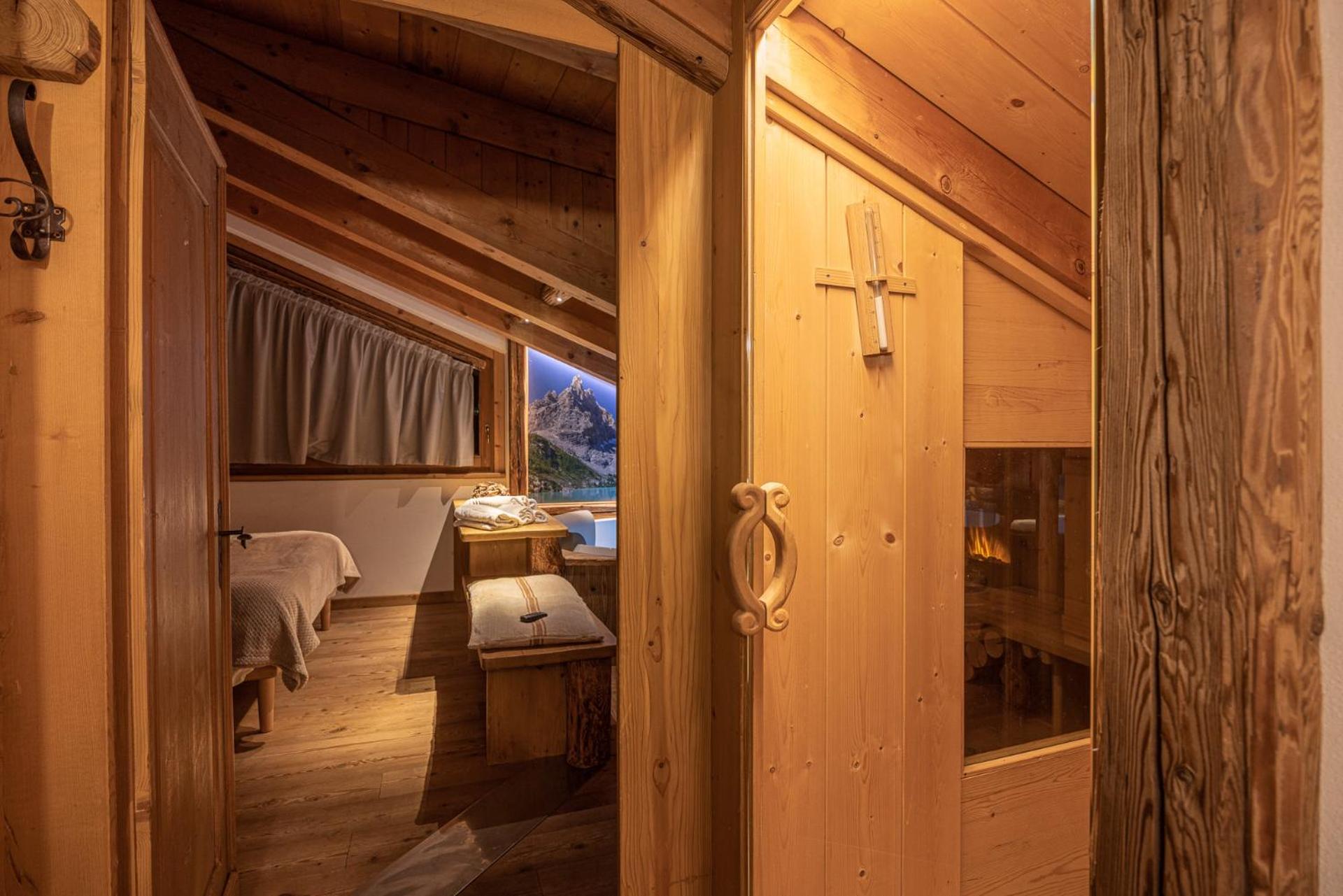 Superior Apartment with Sauna - Photo 17