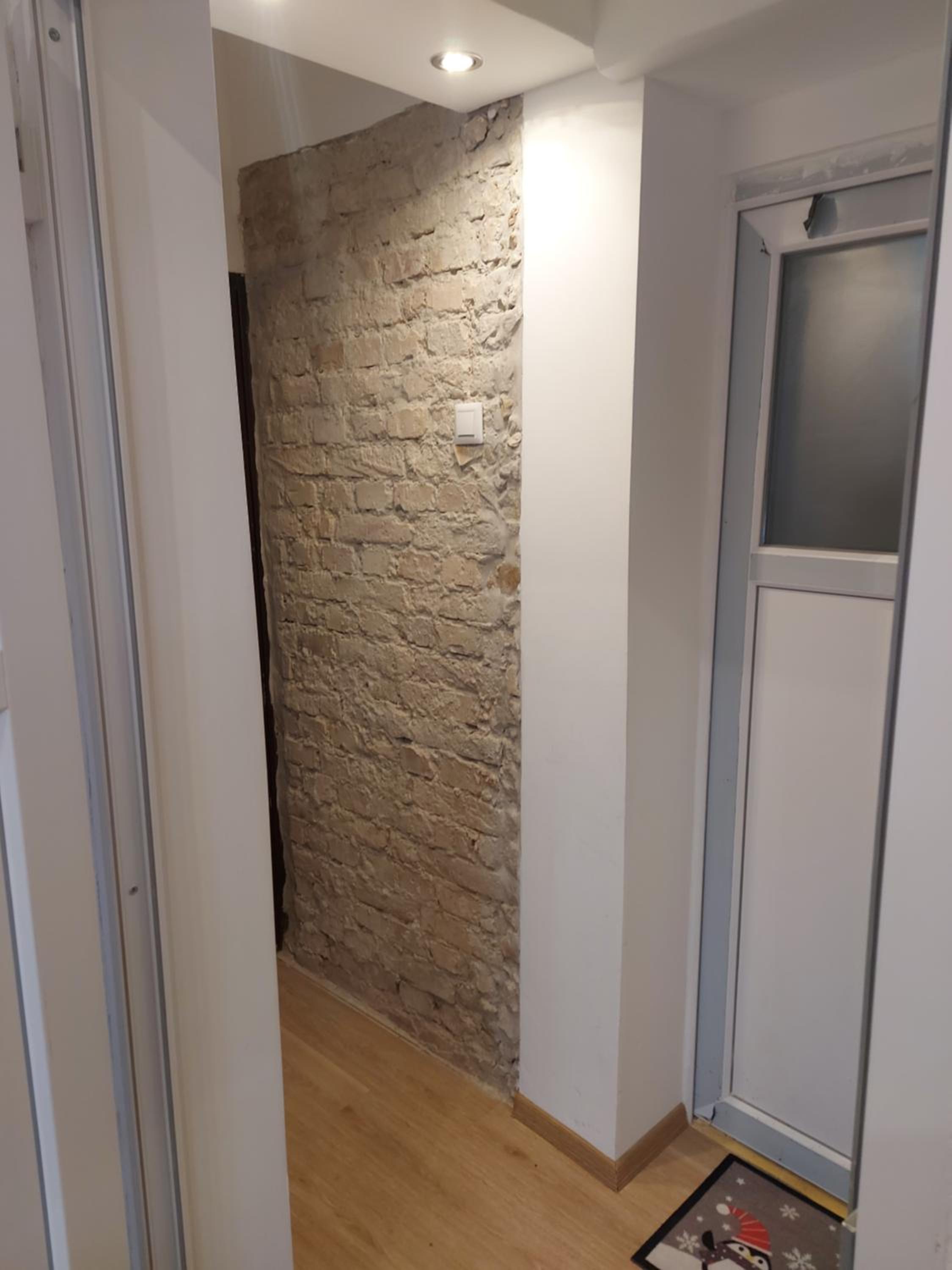 One-Bedroom Apartment - Photo 24