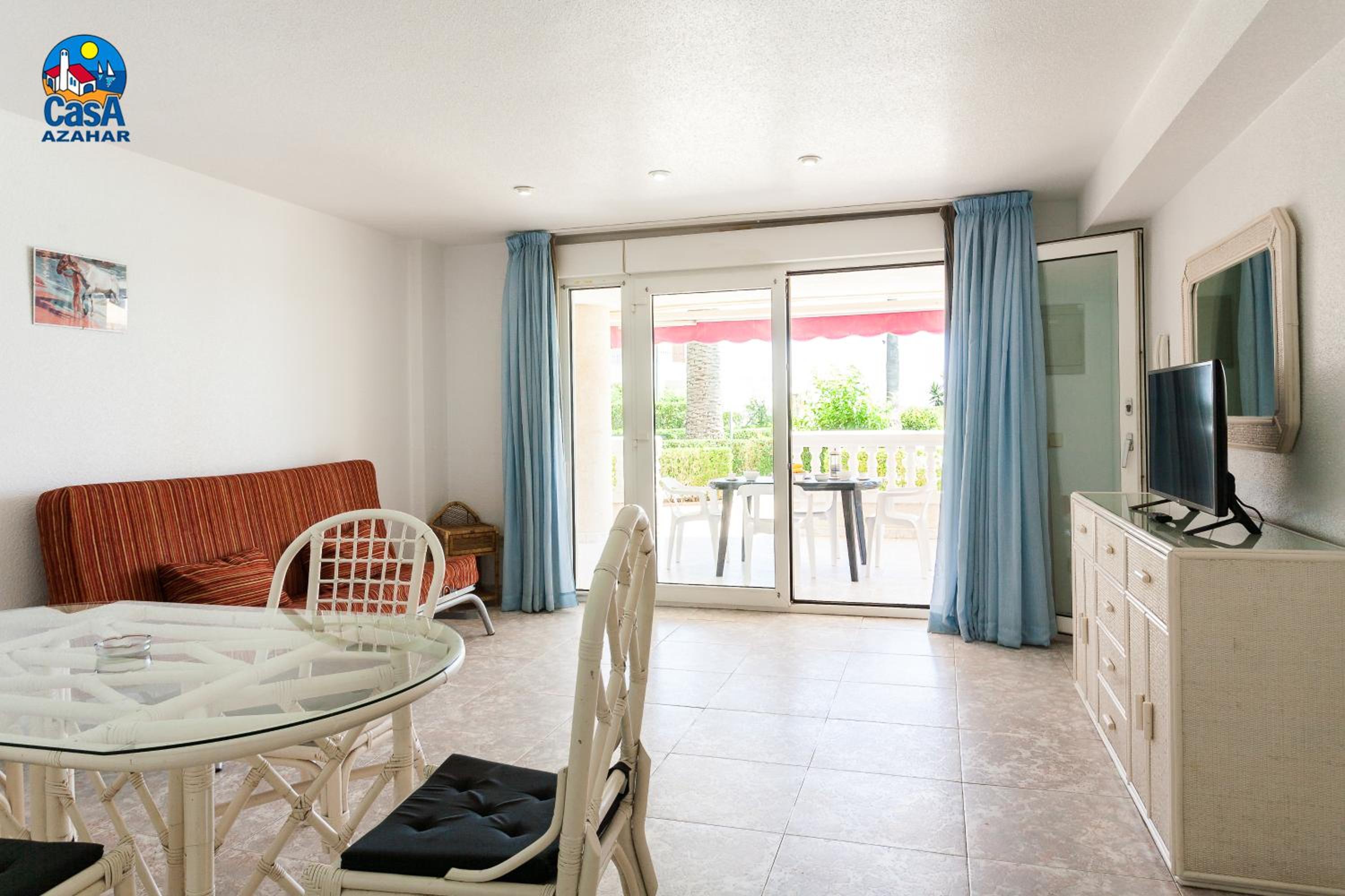 Apartamento con vista a la piscina