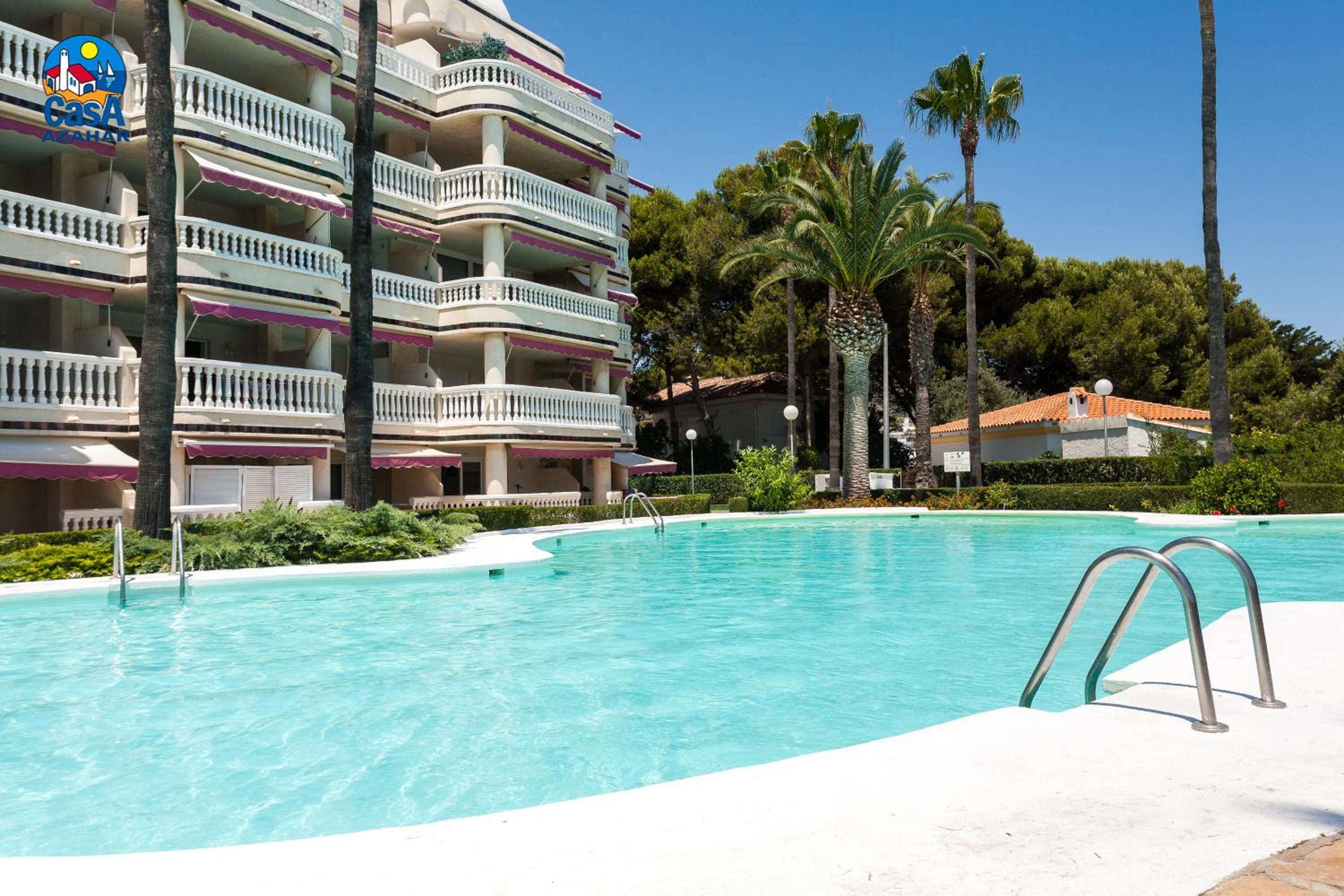Apartment with Pool View  photo 3
