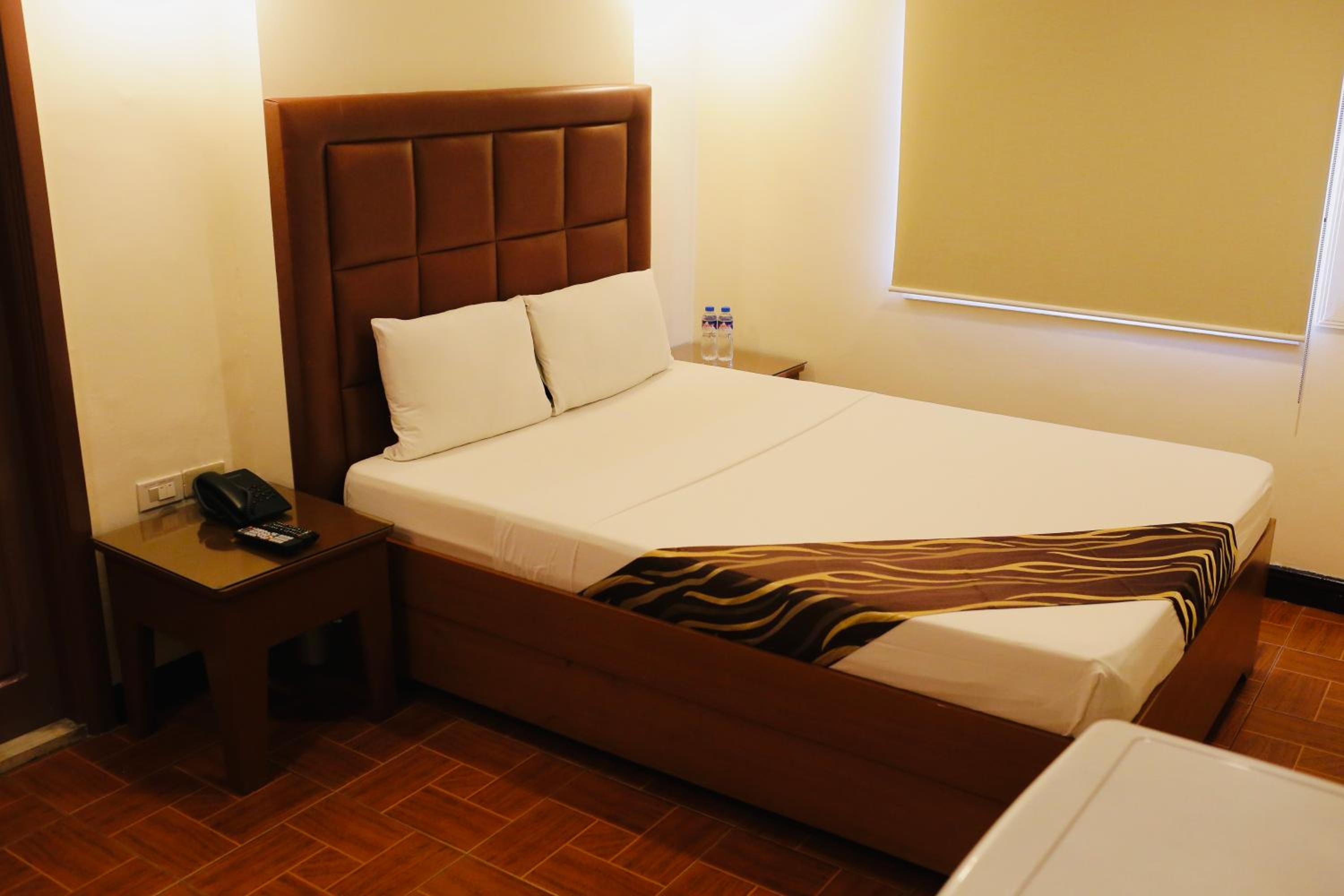 Standard Double Room - Photo 2