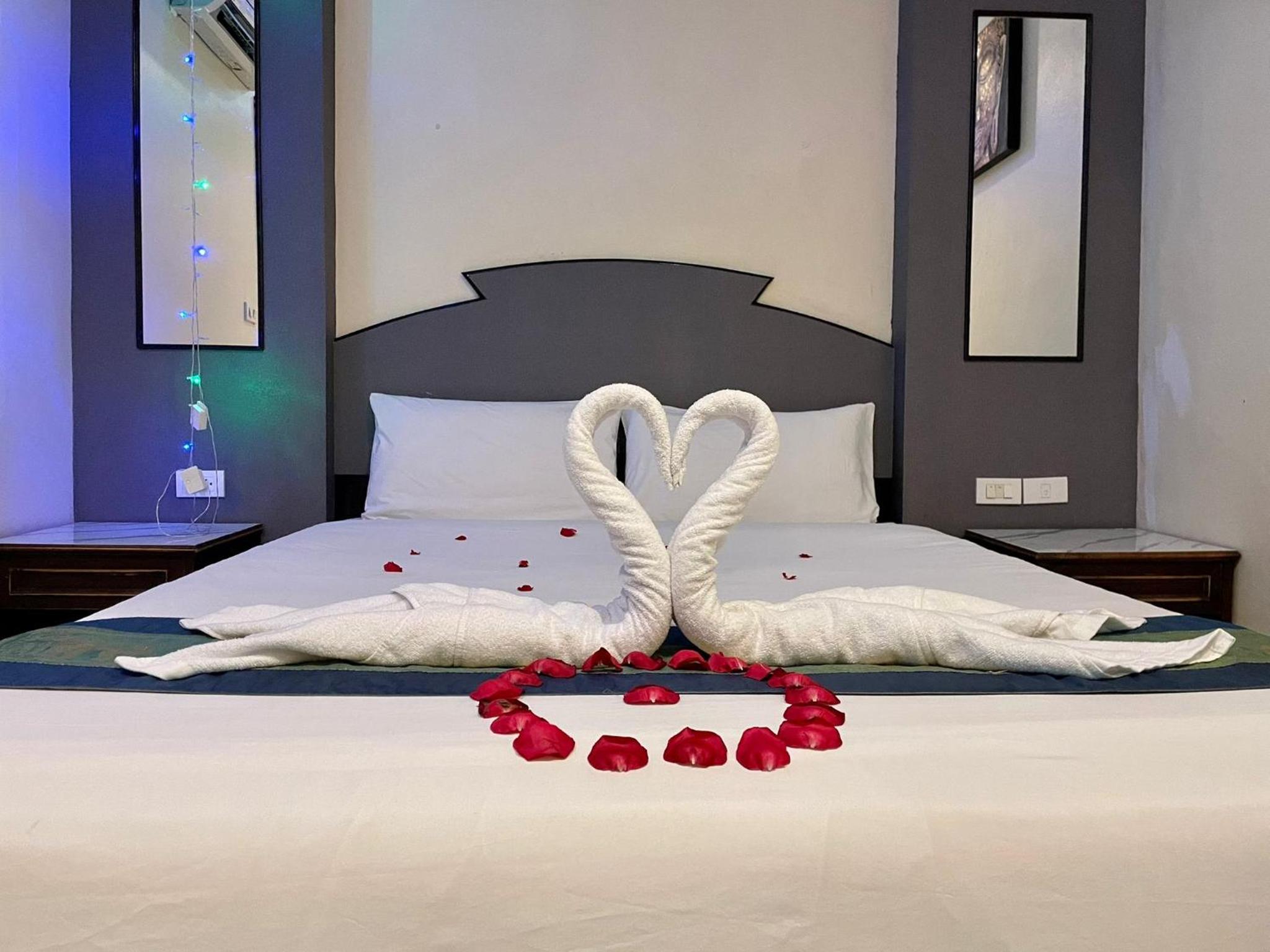 Standard Double Room - No window - Photo 2