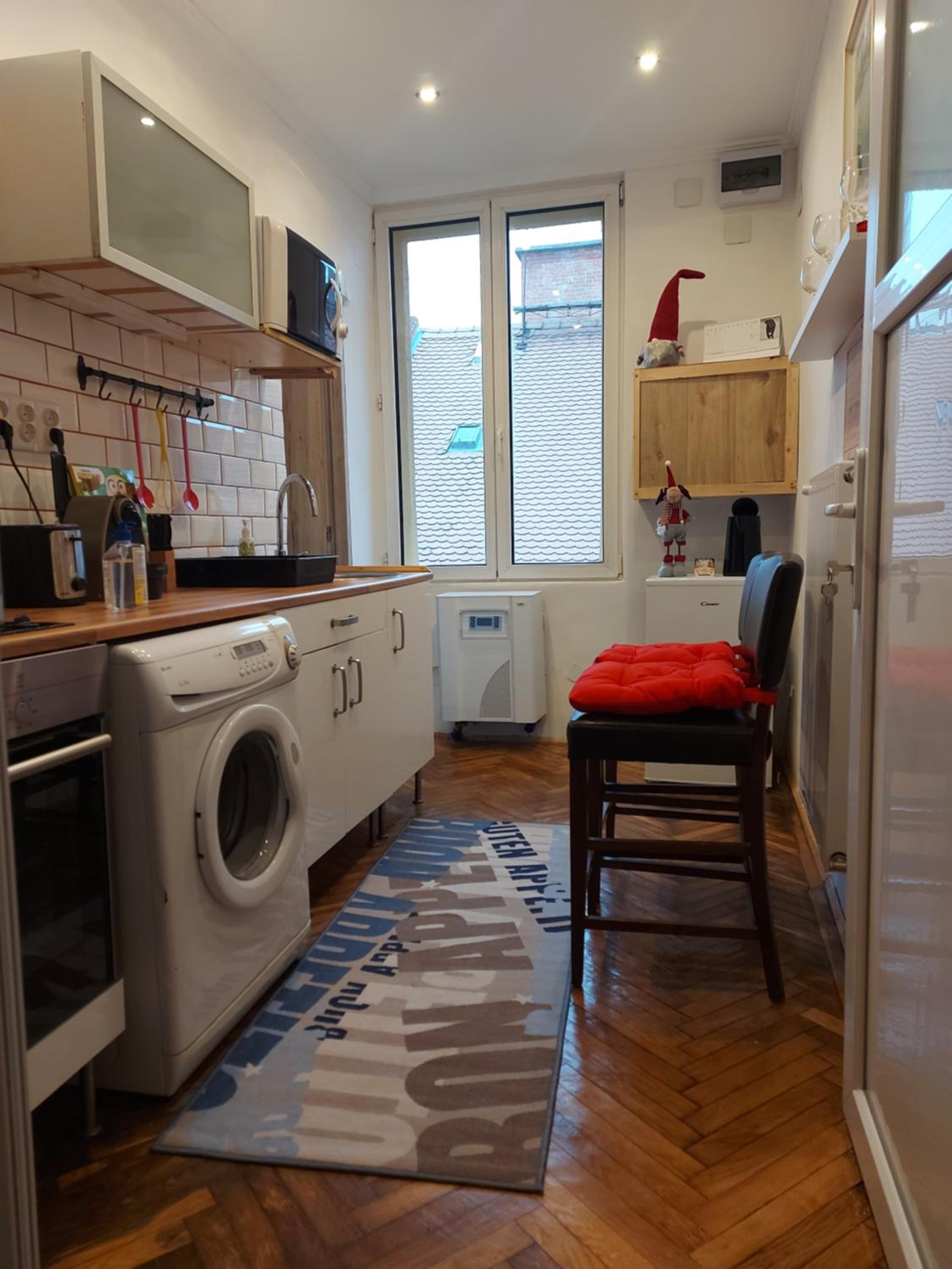 One-Bedroom Apartment - Photo 33