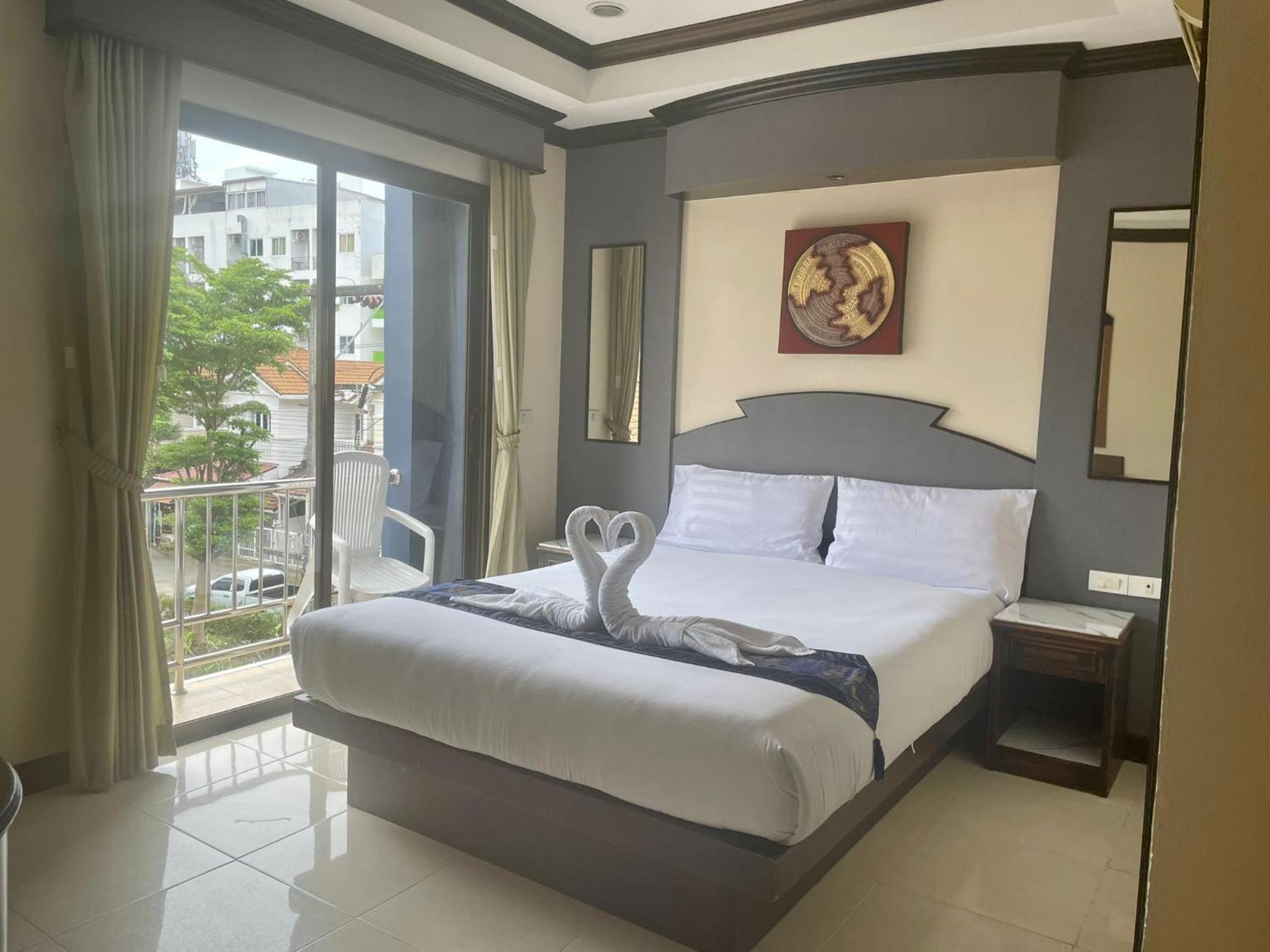 King Room with Terrace - Photo 11