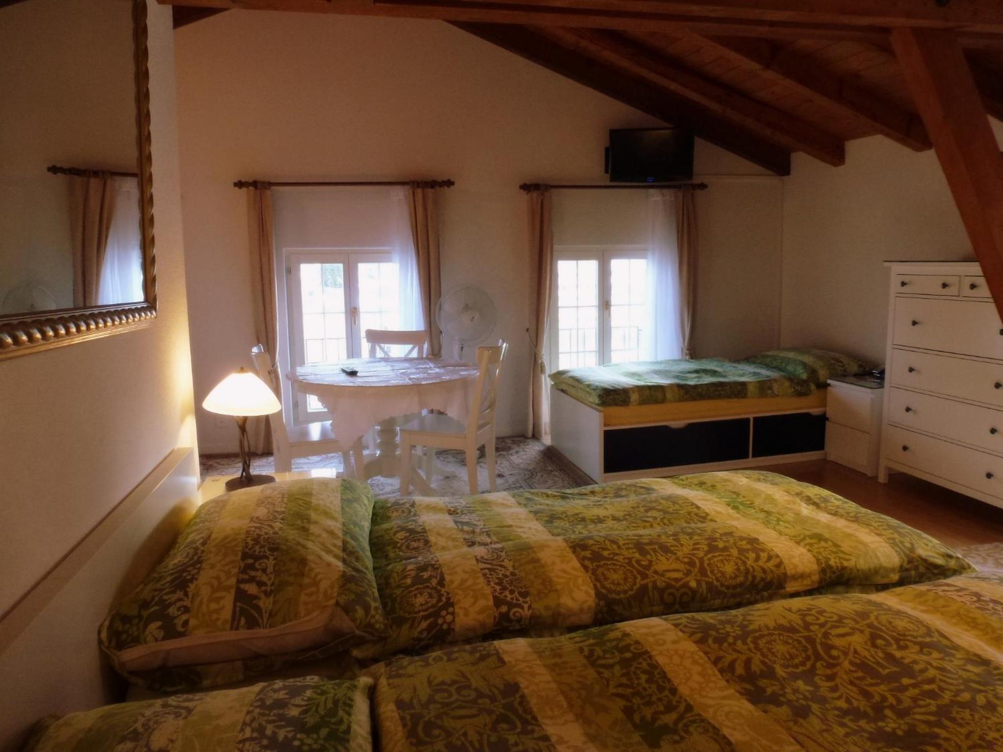 Quadruple Room - Photo 9