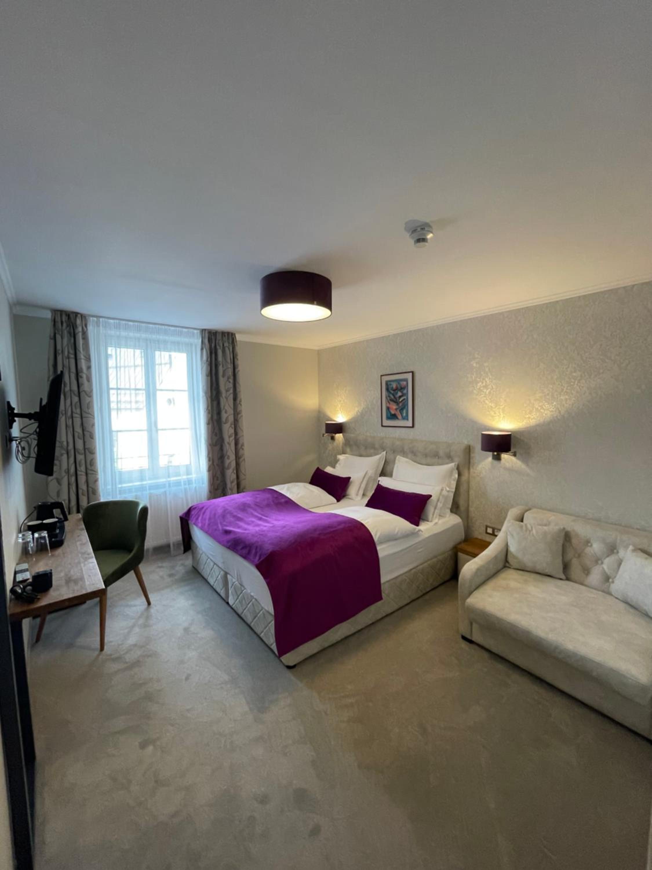 Deluxe Double Room - Photo 1