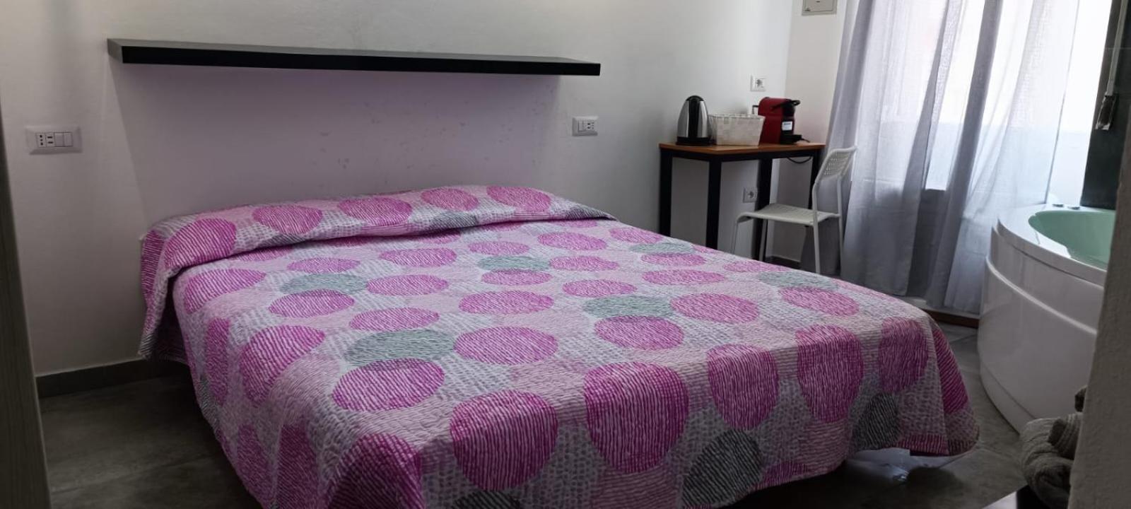 Queen Room With Spa Bath
