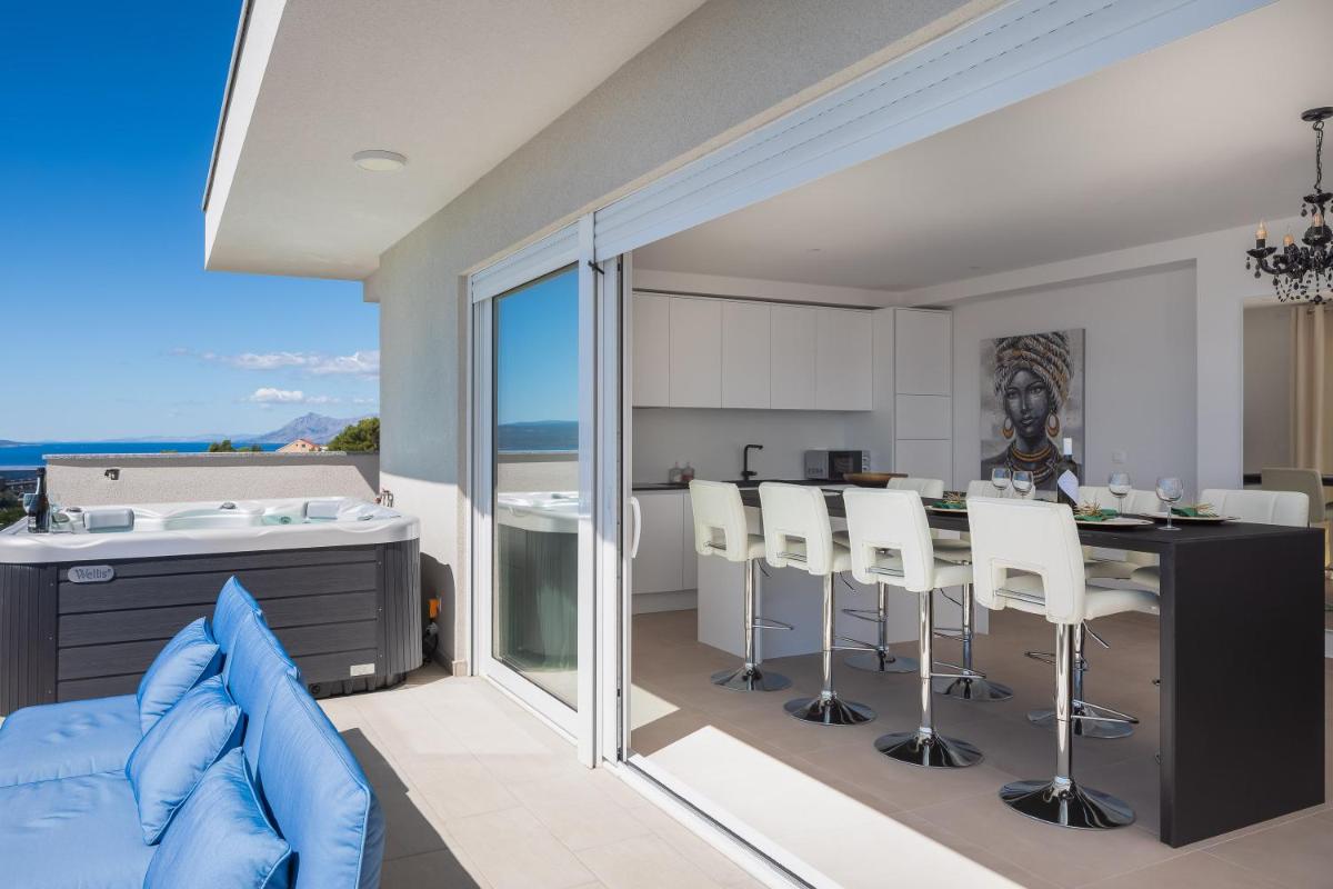 Penthouse Apartment