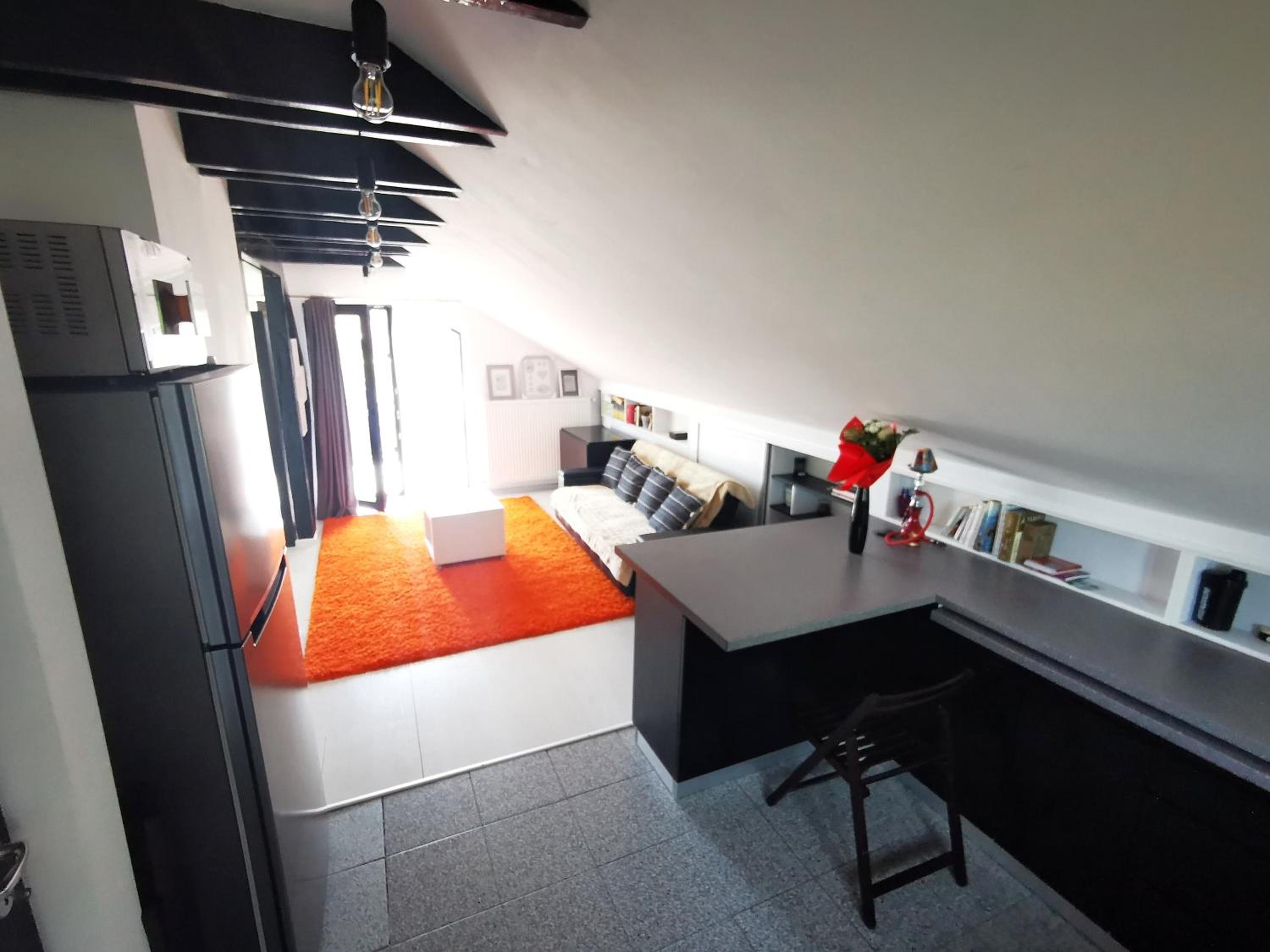 One-Bedroom Apartment photo 1