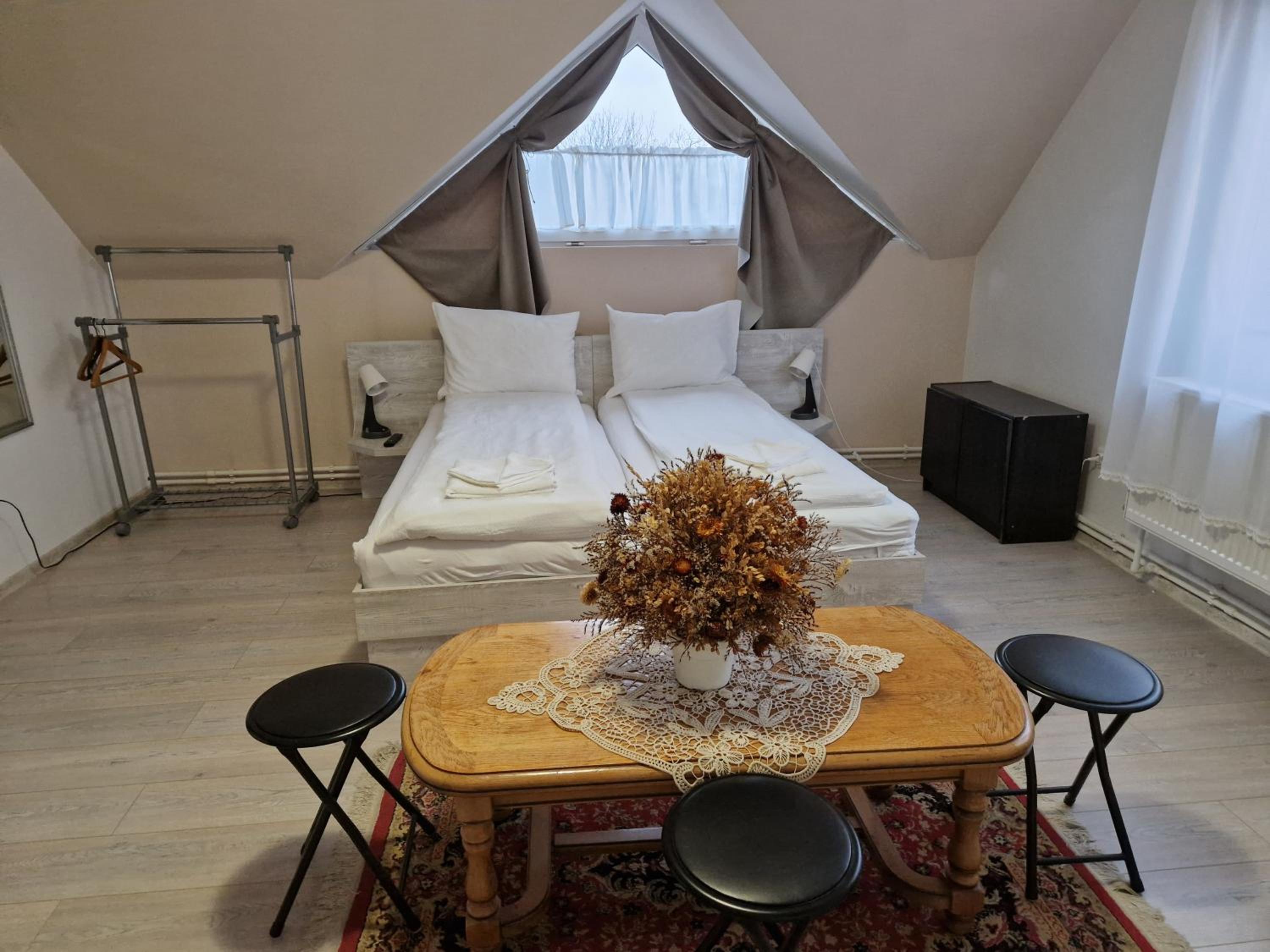 Triple Room - Photo 4